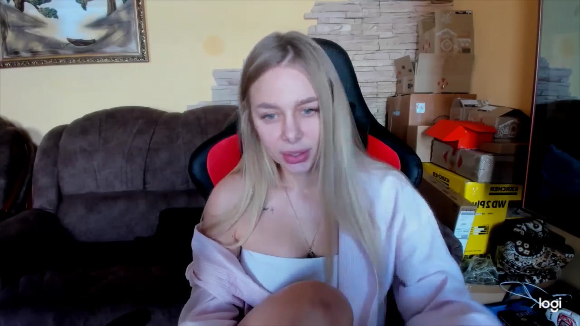 Gallery image thumbnail from YourPupsik's myfreecams stream on, 02/19/2025, 08:35 image 18 of 20