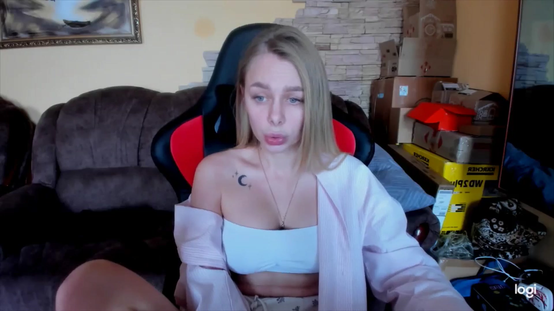 Gallery image thumbnail from YourPupsik's myfreecams stream on, 02/19/2025, 09:30 image 6 of 20