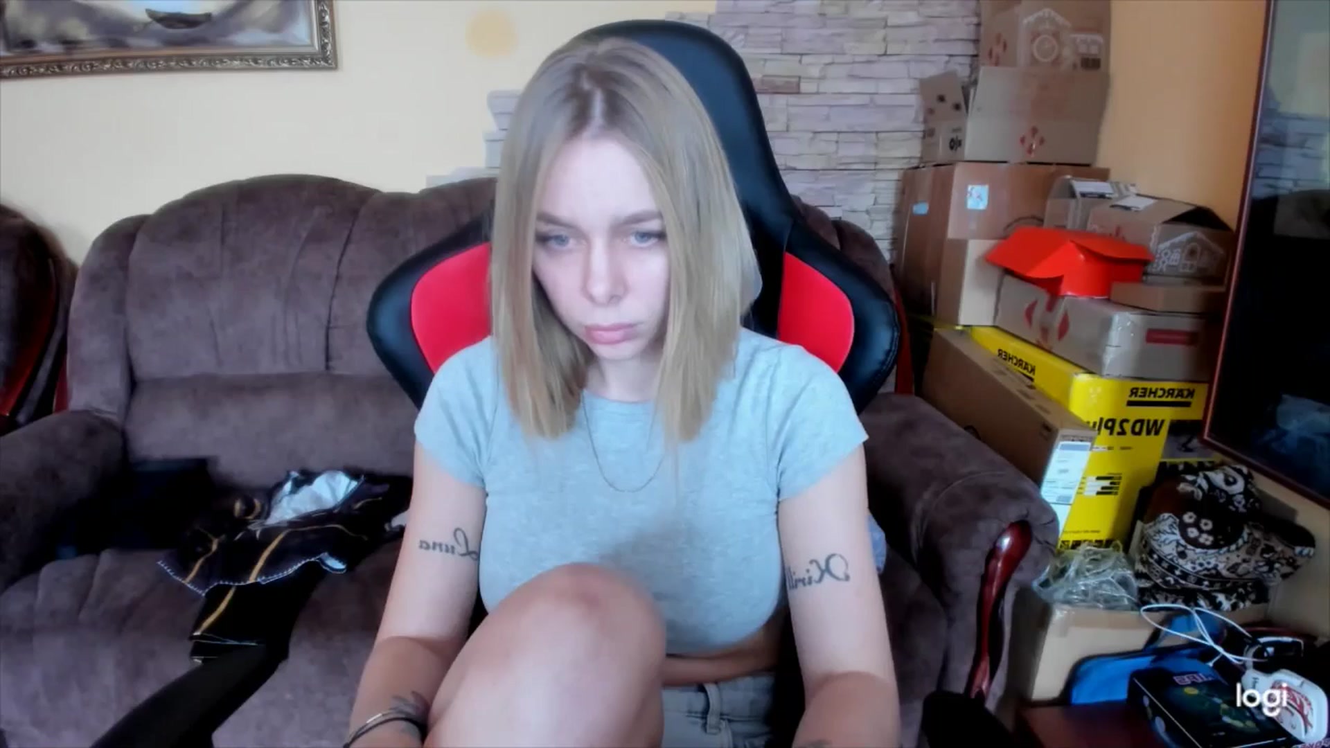 Gallery image thumbnail from YourPupsik's myfreecams stream on, 02/20/2025, 09:06 image 10 of 20