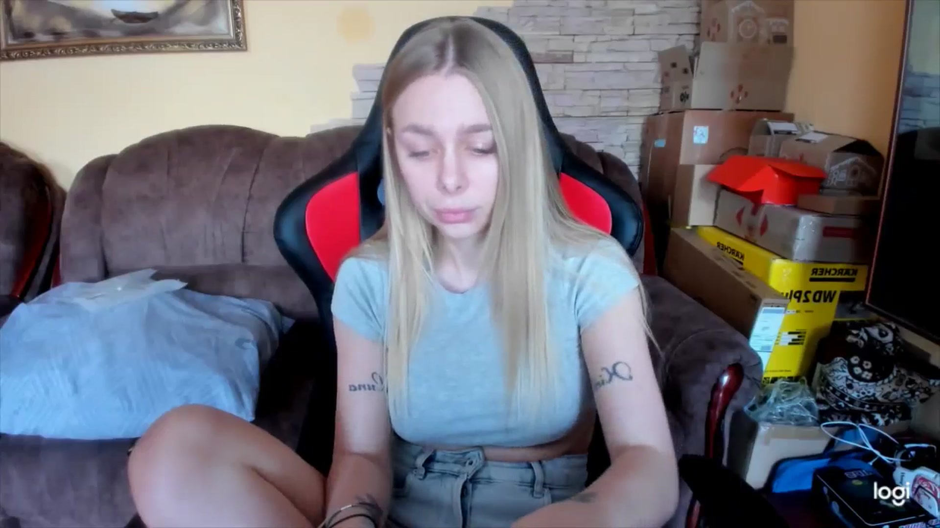Gallery image thumbnail from YourPupsik's myfreecams stream on, 02/20/2025, 09:58 image 12 of 20