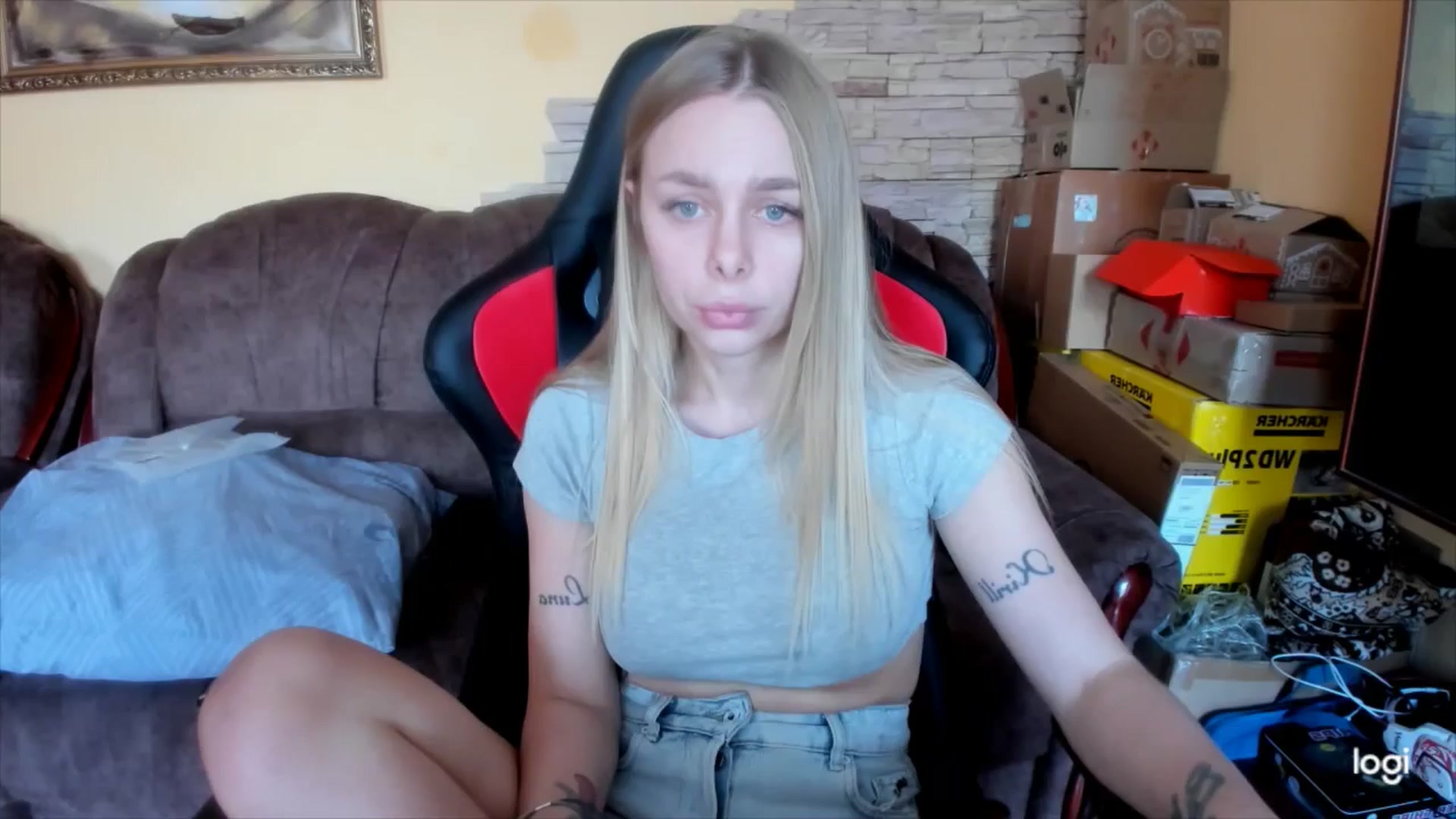 Gallery image thumbnail from YourPupsik's myfreecams stream on, 02/20/2025, 09:58 image 10 of 20