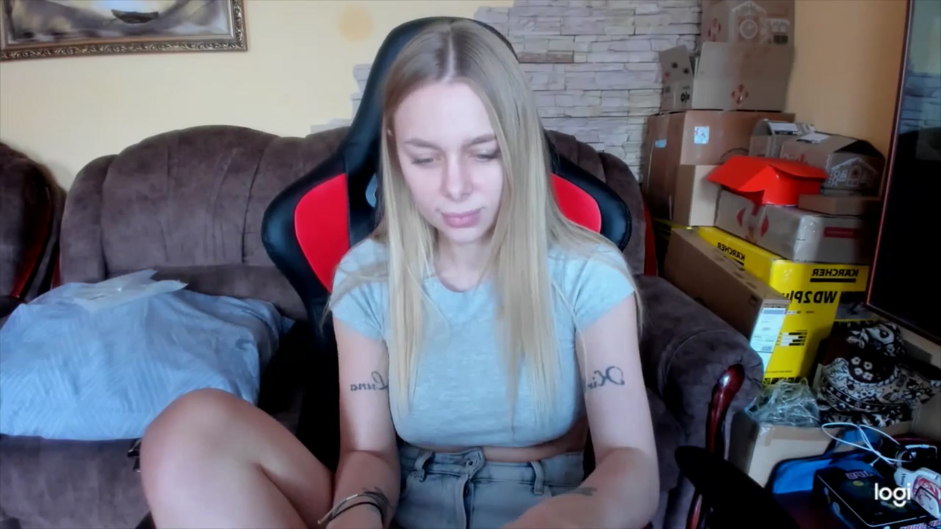 Gallery image thumbnail from YourPupsik's myfreecams stream on, 02/20/2025, 09:58 image 16 of 20