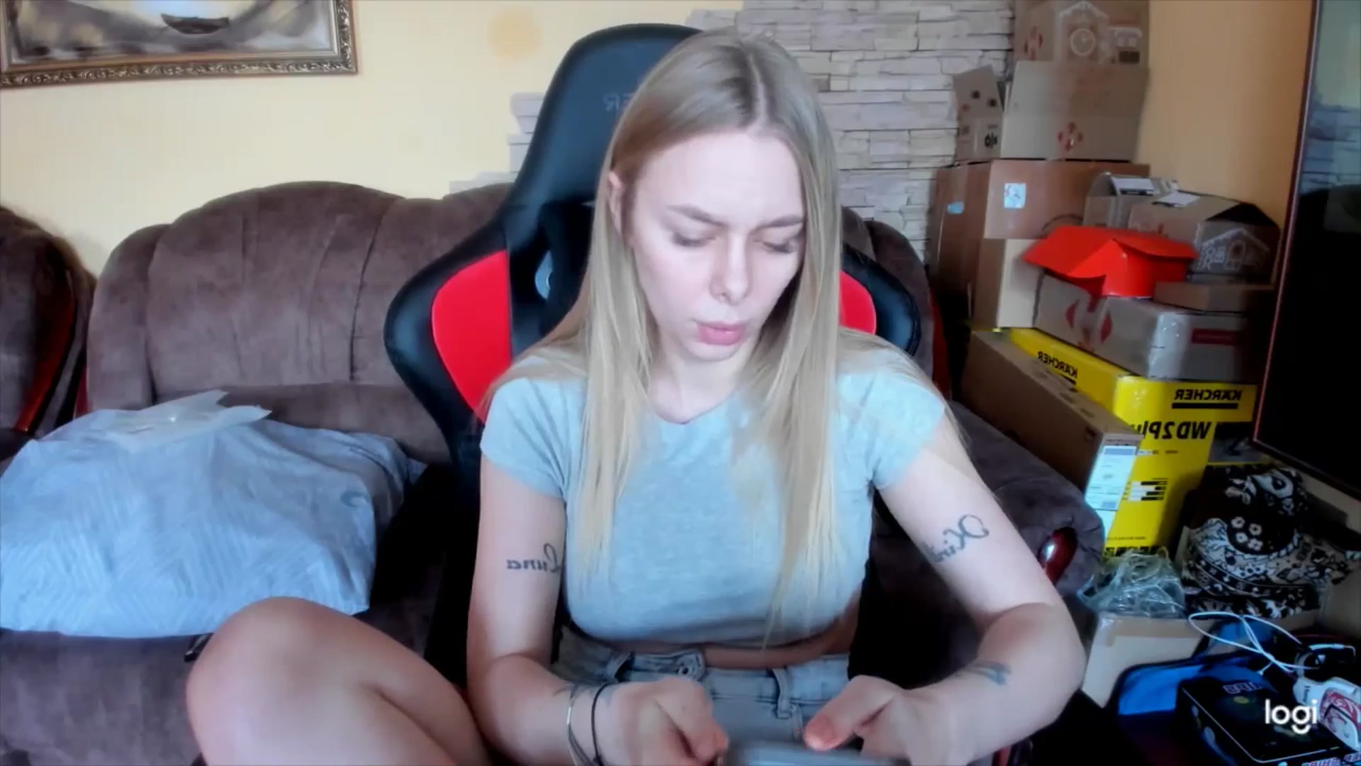 Gallery image thumbnail from YourPupsik's myfreecams stream on, 02/20/2025, 09:58 image 13 of 20
