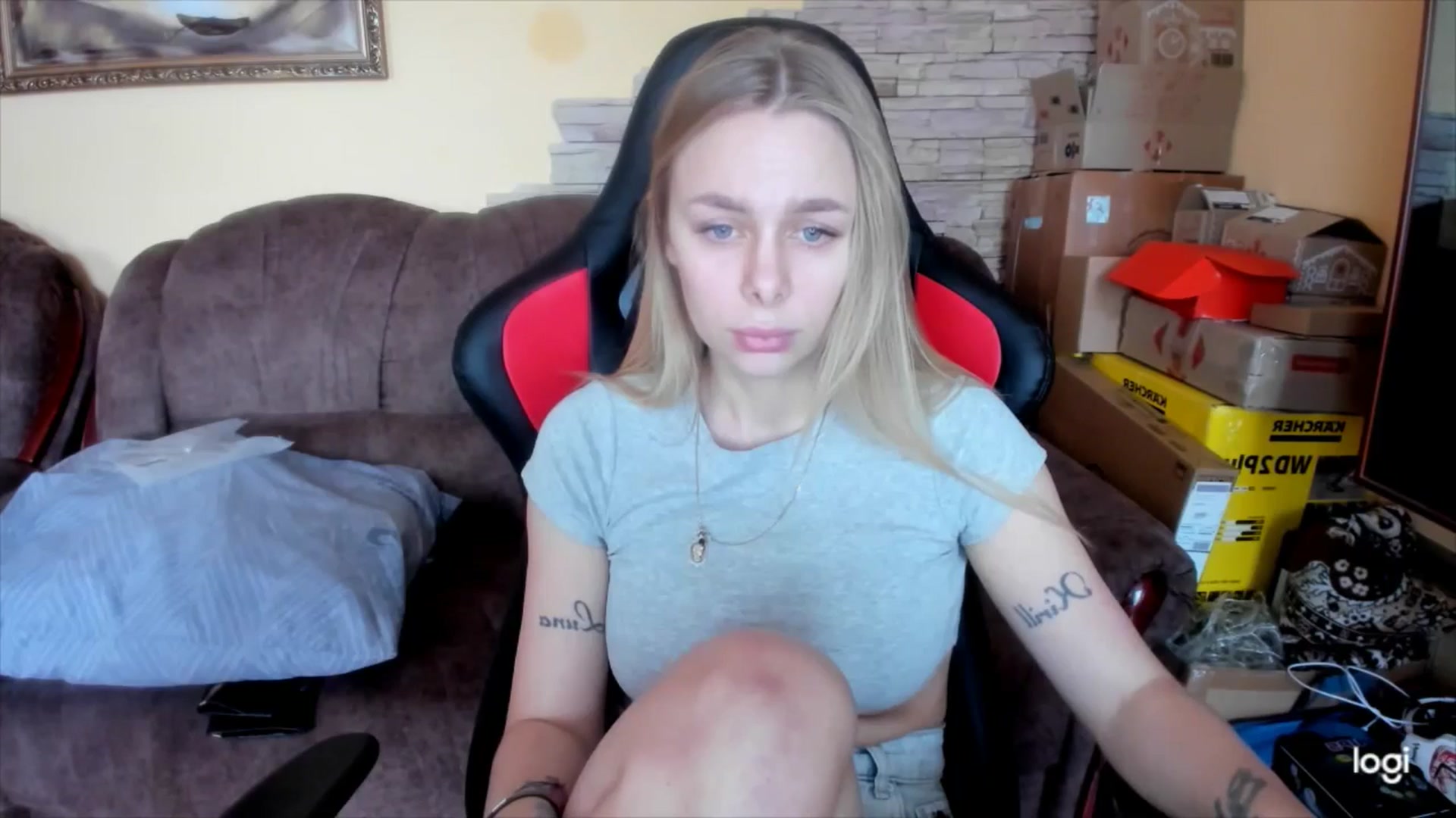 Gallery image thumbnail from YourPupsik's myfreecams stream on, 02/20/2025, 11:31 image 6 of 20