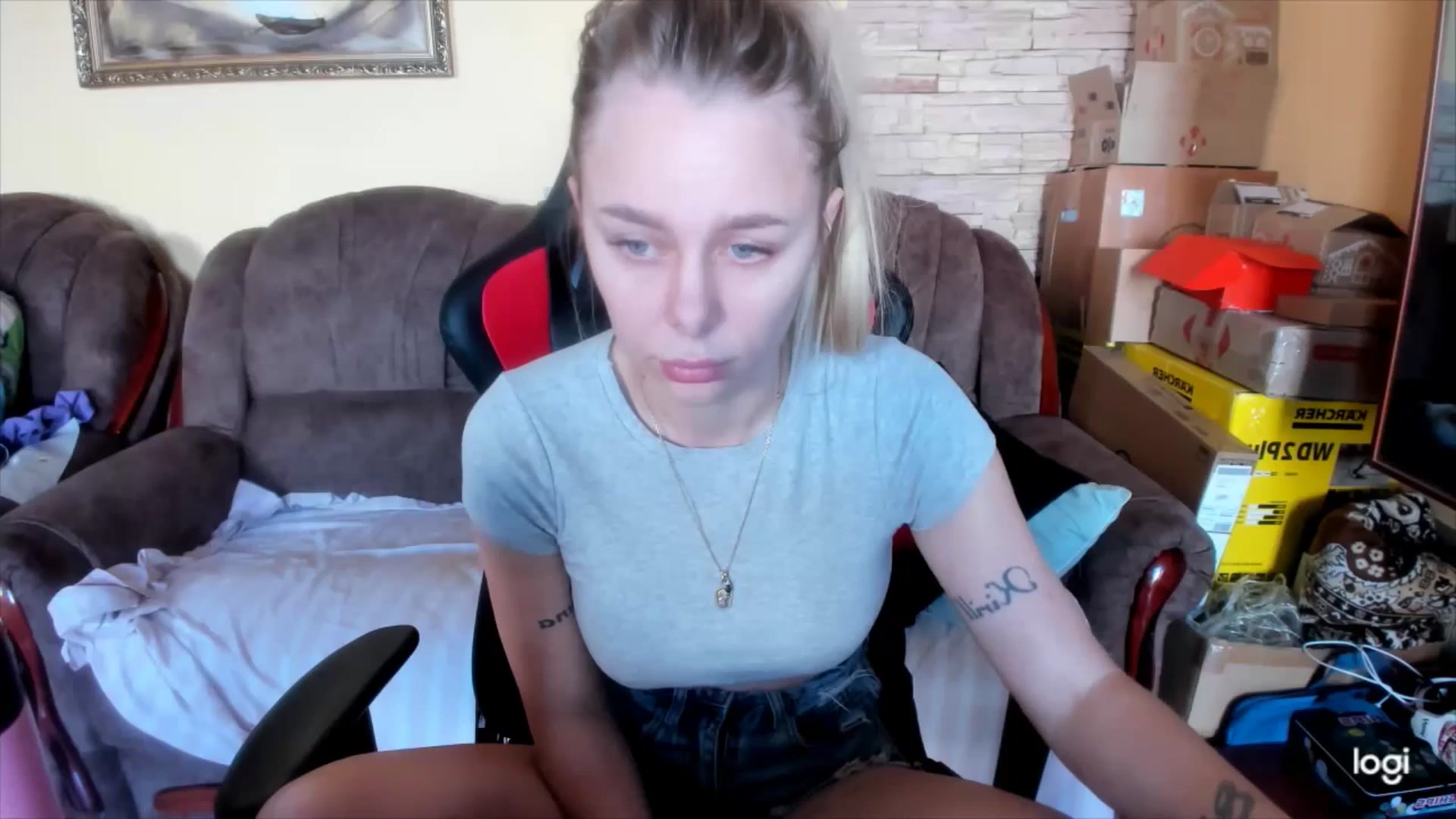 Gallery image thumbnail from YourPupsik's myfreecams stream on, 02/22/2025, 10:20 image 11 of 20