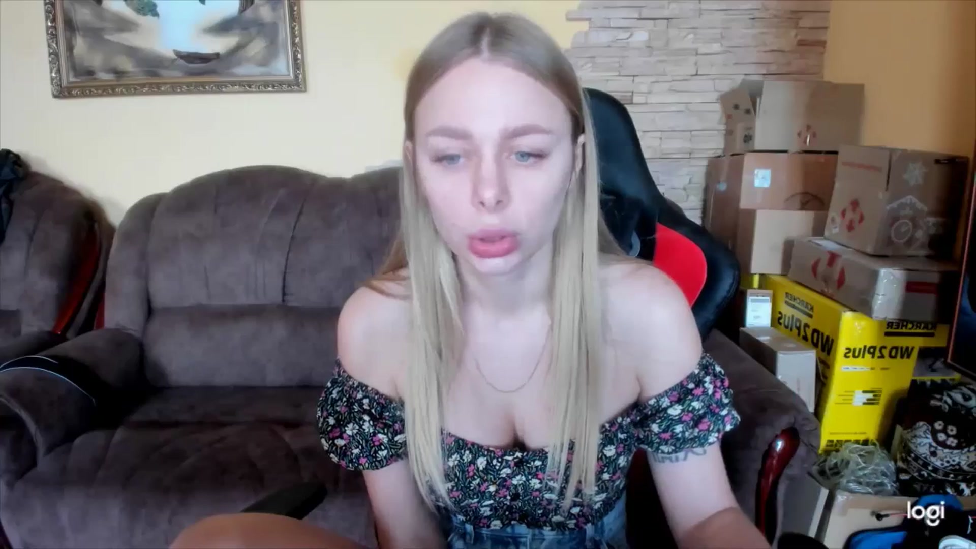 Gallery image thumbnail from YourPupsik's myfreecams stream on, 03/12/2025, 08:42 image 12 of 20