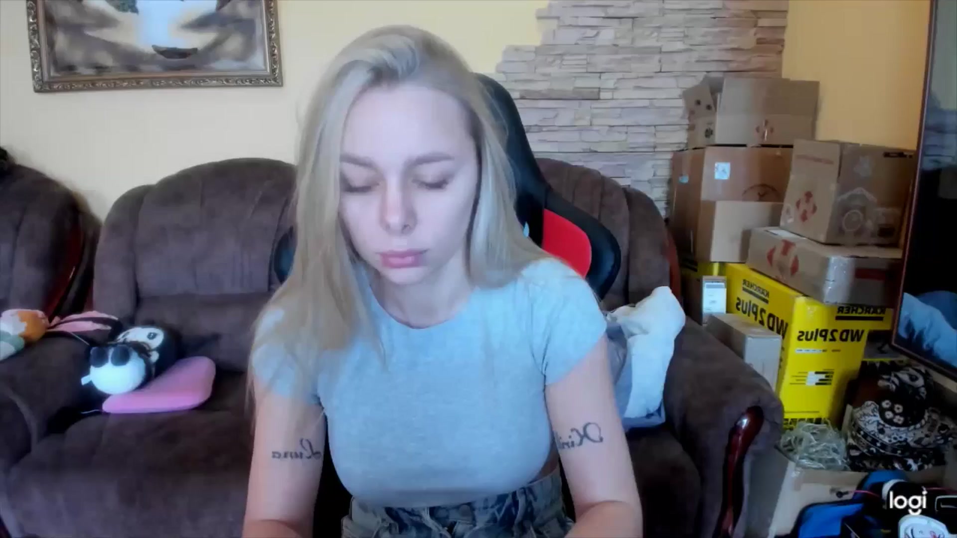 Gallery image thumbnail from YourPupsik's myfreecams stream on, 03/13/2025, 08:16 image 1 of 20