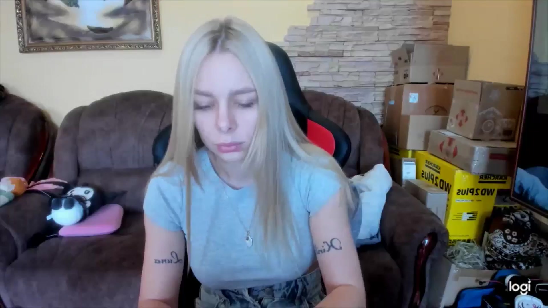 Gallery image thumbnail from YourPupsik's myfreecams stream on, 03/13/2025, 08:16 image 5 of 20