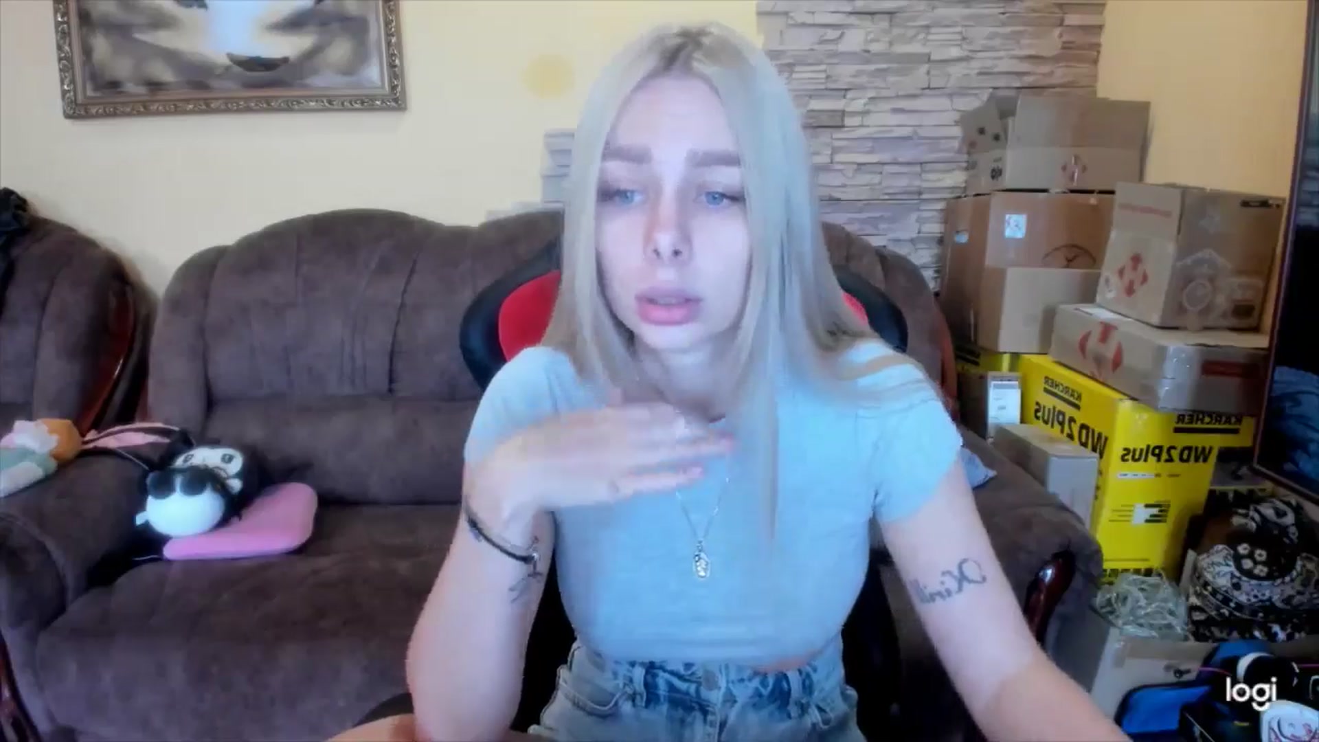 Gallery image thumbnail from YourPupsik's myfreecams stream on, 03/13/2025, 08:36 image 16 of 20