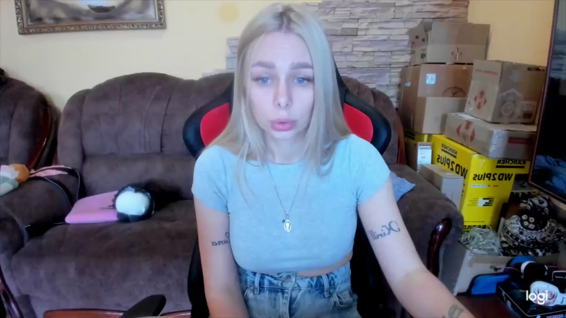 Gallery image thumbnail from YourPupsik's myfreecams stream on, 03/13/2025, 09:27 image 10 of 20