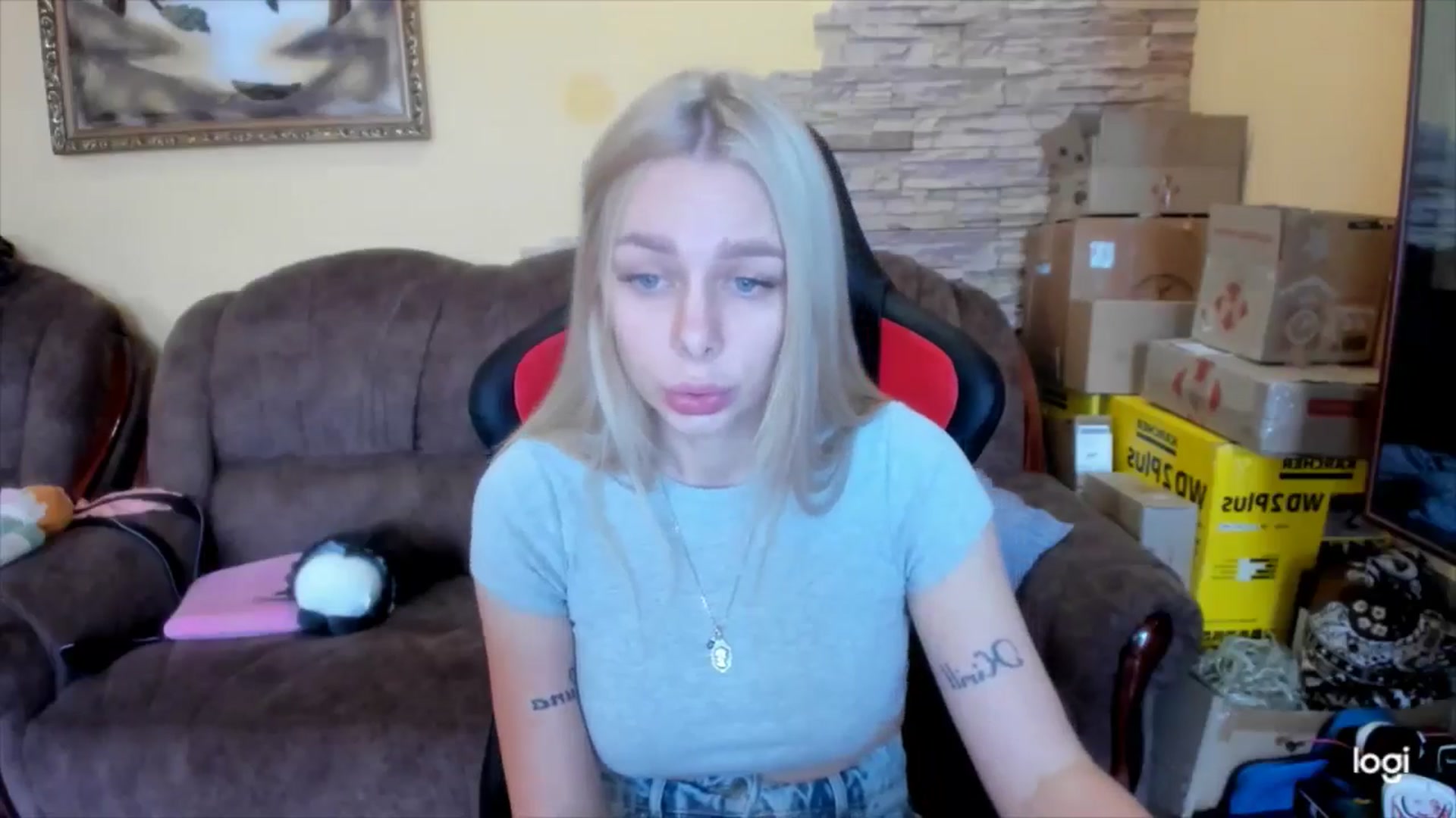 Gallery image thumbnail from YourPupsik's myfreecams stream on, 03/13/2025, 09:27 image 9 of 20