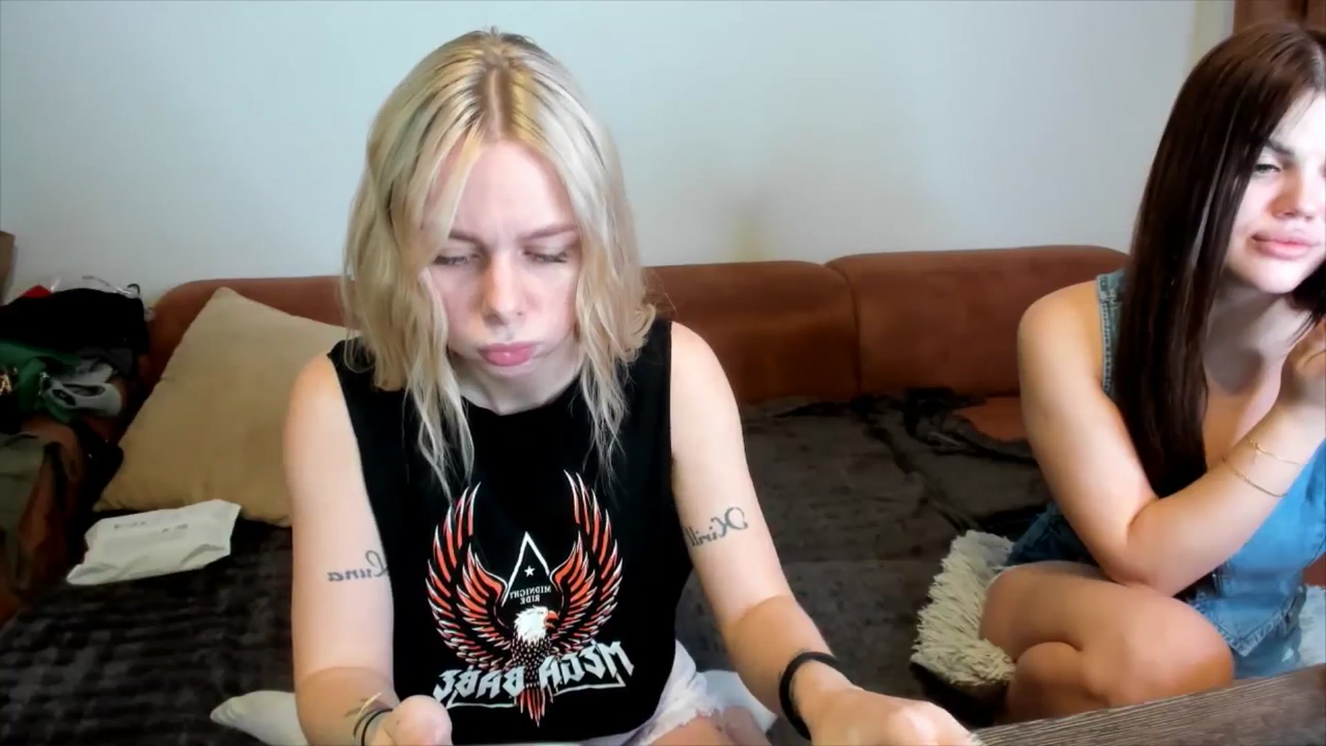 Gallery image thumbnail from YourPupsik's myfreecams stream on, 03/17/2025, 10:55 image 2 of 20