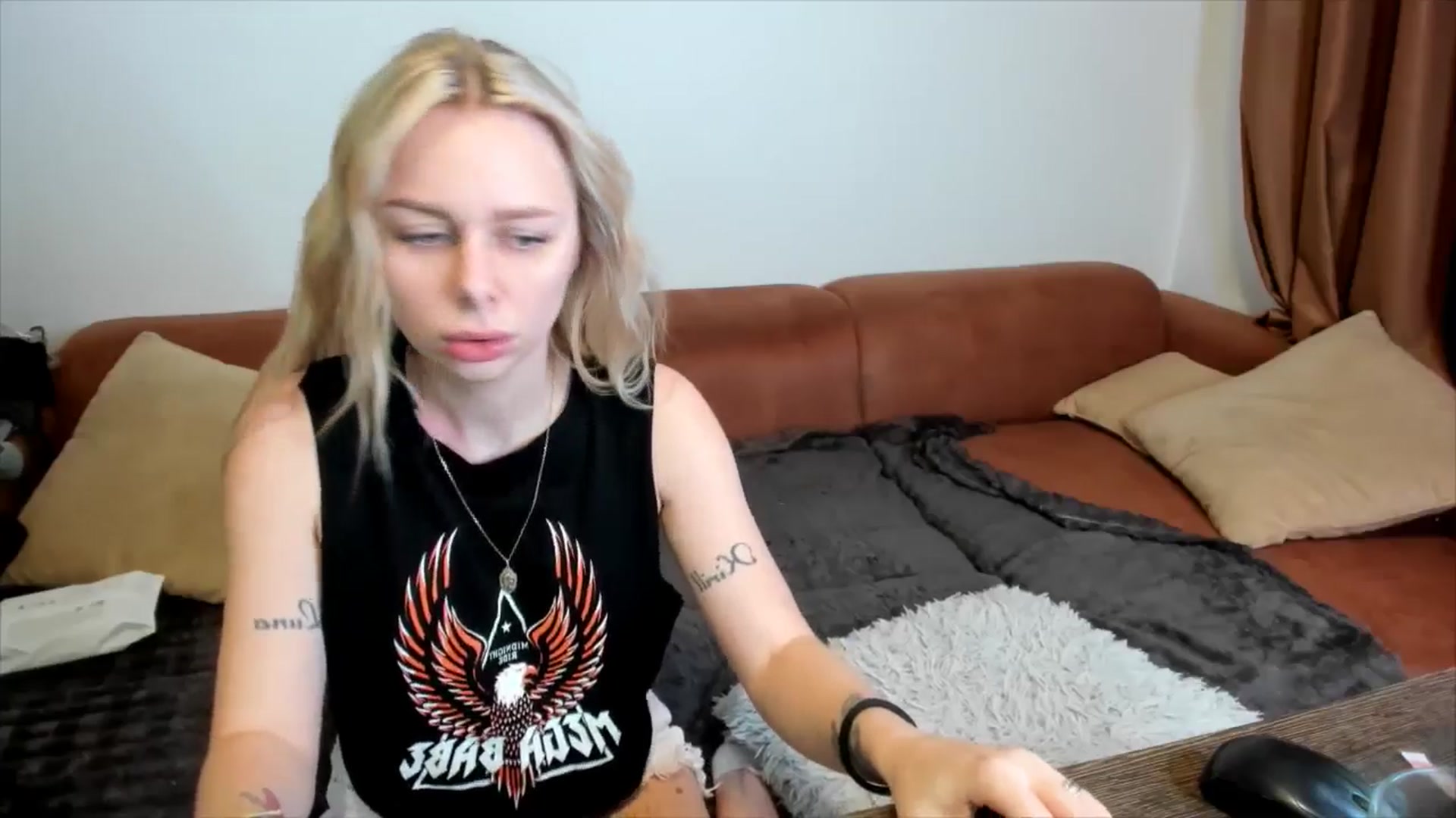 Gallery image thumbnail from YourPupsik's myfreecams stream on, 03/17/2025, 10:55 image 15 of 20