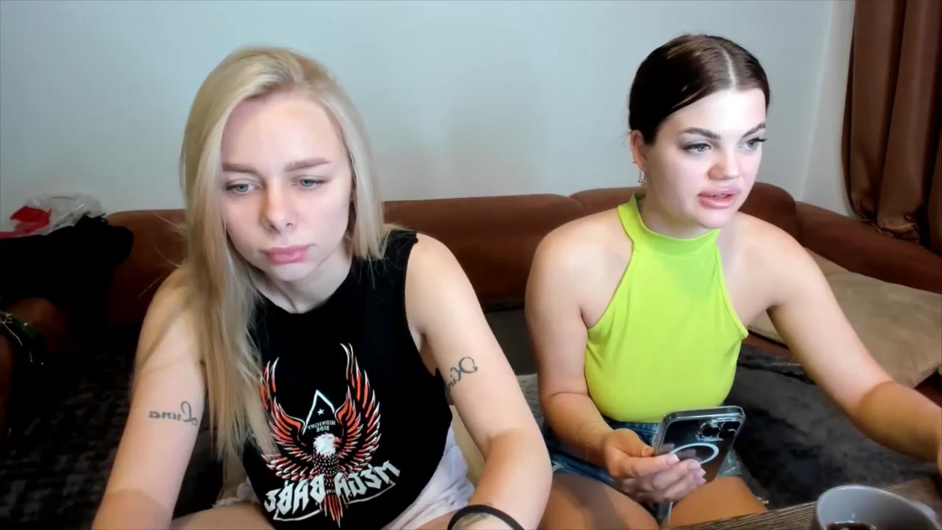 Gallery image thumbnail from YourPupsik's myfreecams stream on, 03/18/2025, 11:01 image 2 of 20