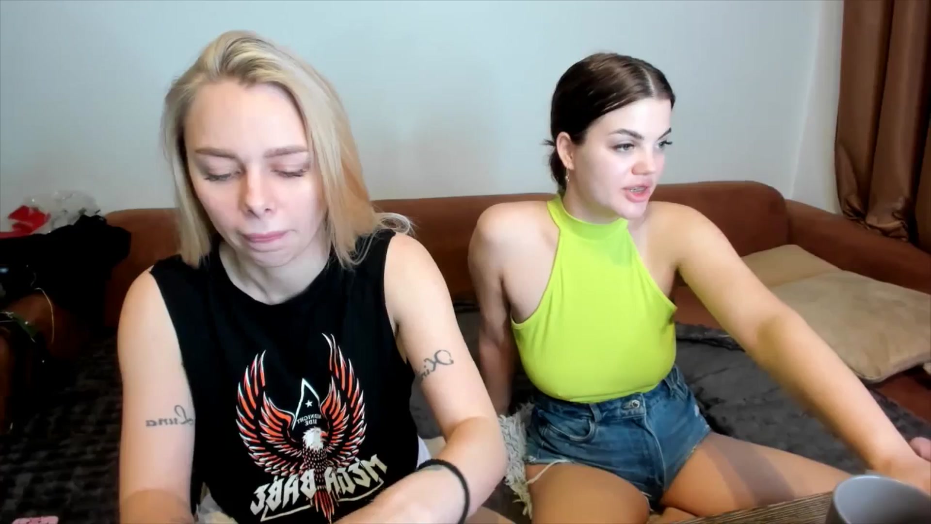 Gallery image thumbnail from YourPupsik's myfreecams stream on, 03/18/2025, 12:46 image 7 of 20