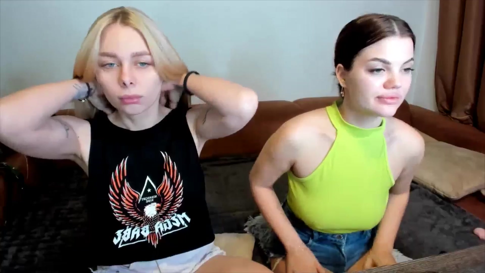 Gallery image thumbnail from YourPupsik's myfreecams stream on, 03/18/2025, 12:46 image 11 of 20