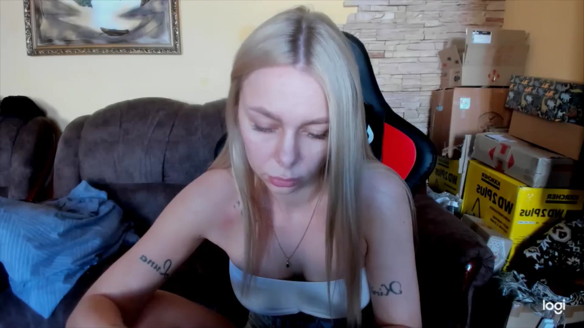 Gallery image thumbnail from YourPupsik's myfreecams stream on, 03/21/2025, 09:51 image 10 of 20