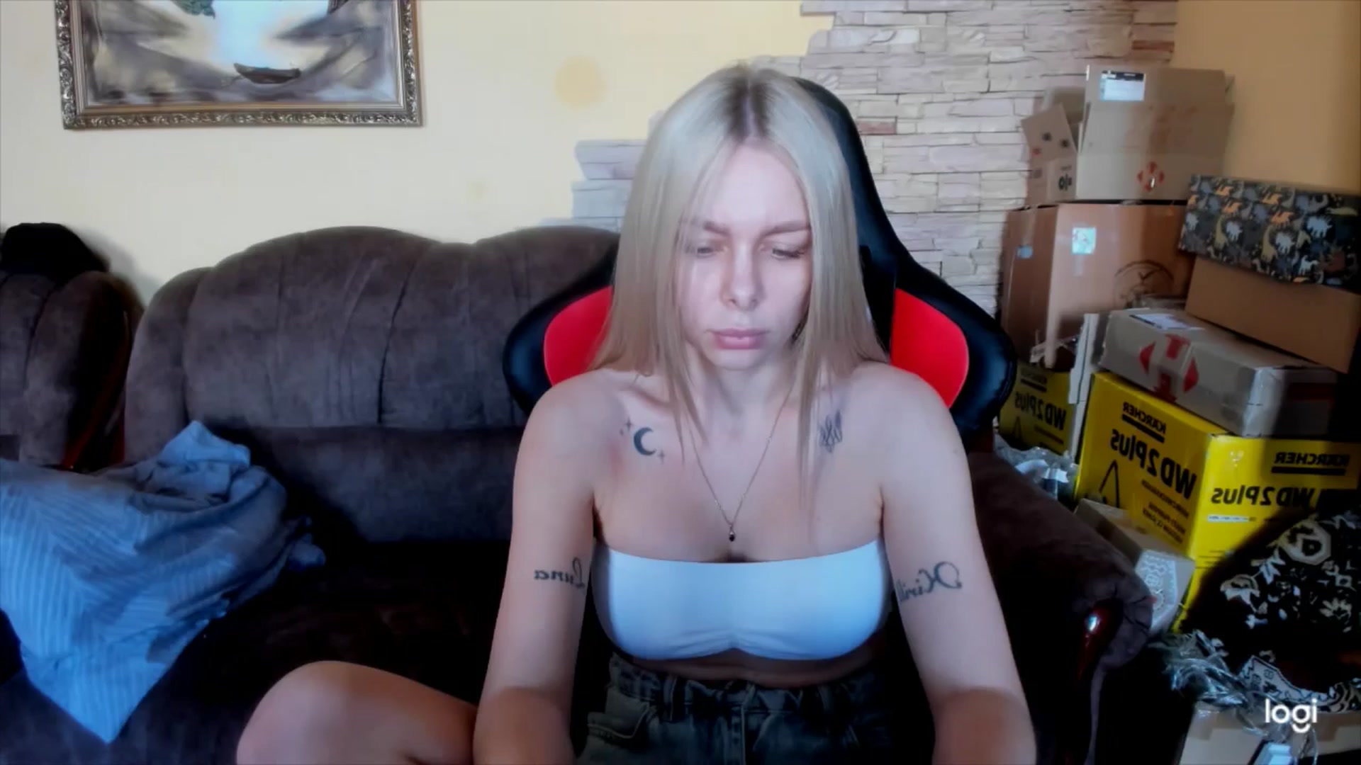 Gallery image thumbnail from YourPupsik's myfreecams stream on, 03/21/2025, 09:51 image 12 of 20