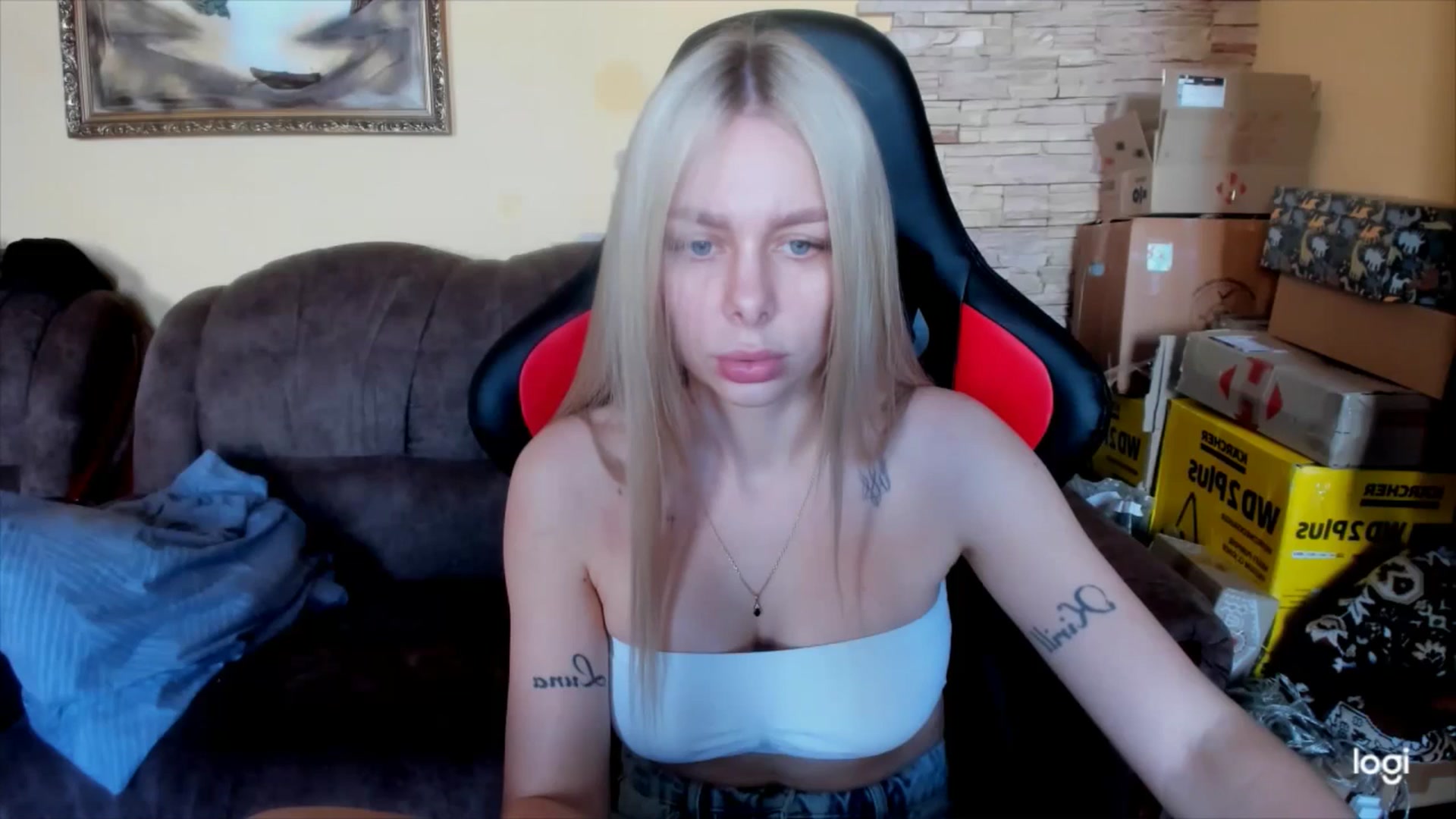 Gallery image thumbnail from YourPupsik's myfreecams stream on, 03/21/2025, 09:51 image 17 of 20