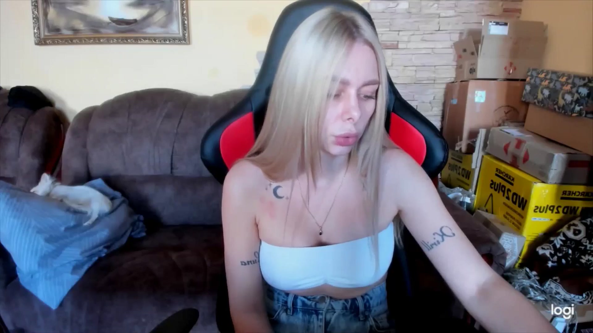 Gallery image thumbnail from YourPupsik's myfreecams stream on, 03/21/2025, 12:52 image 3 of 20
