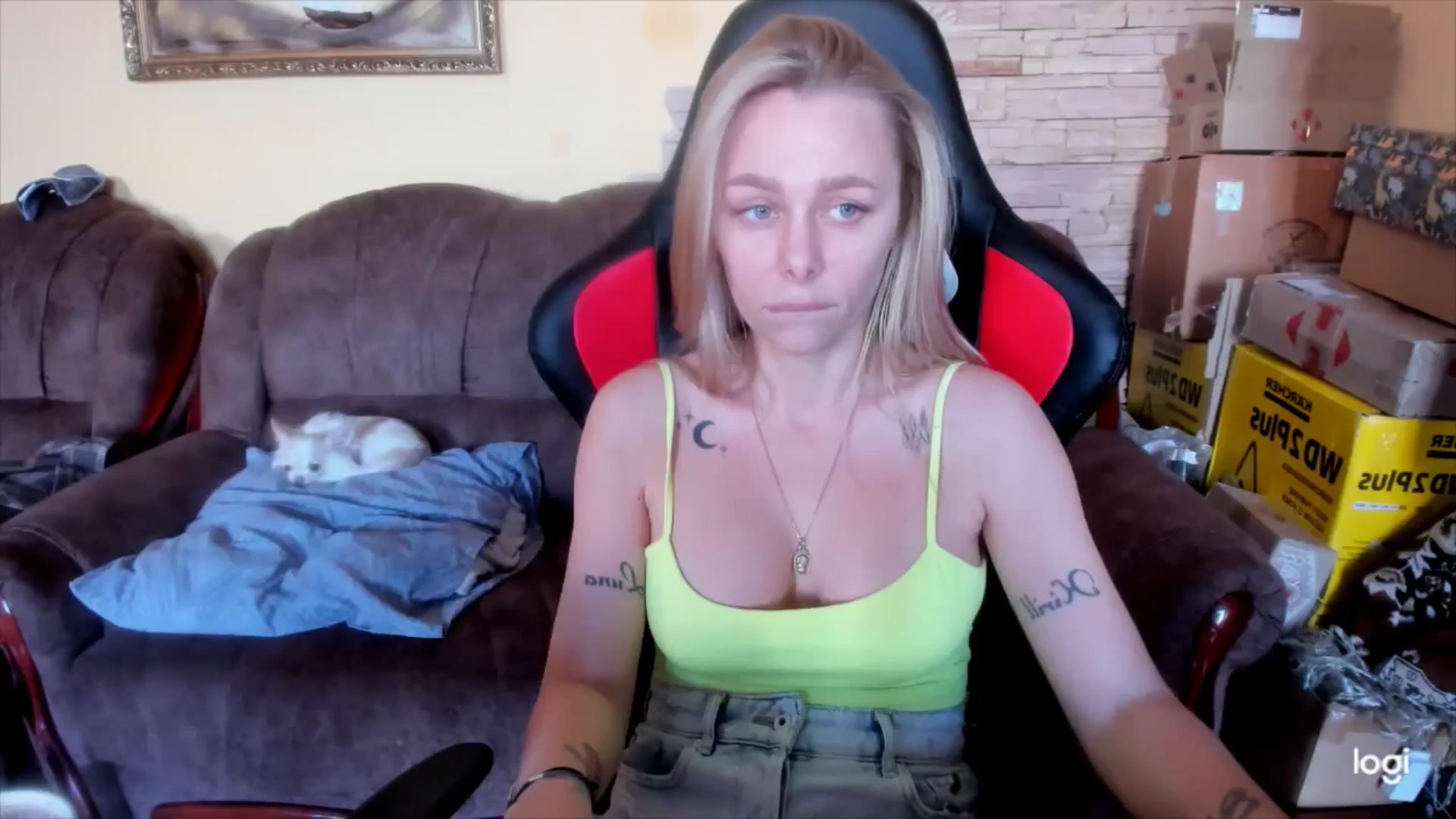 Gallery image thumbnail from YourPupsik's myfreecams stream on, 03/22/2025, 11:35 image 17 of 20