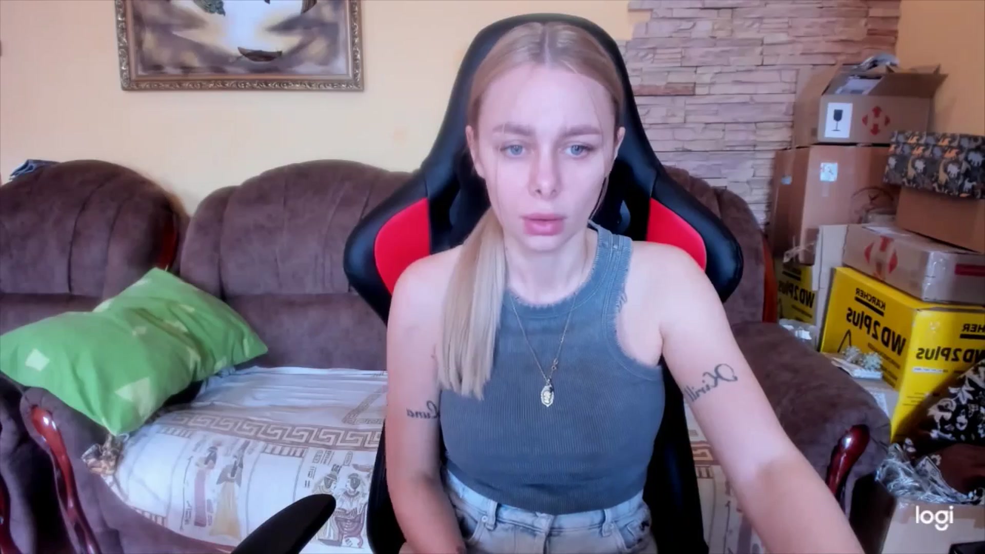 Gallery image thumbnail from YourPupsik's myfreecams stream on, 03/24/2025, 10:22 image 10 of 20