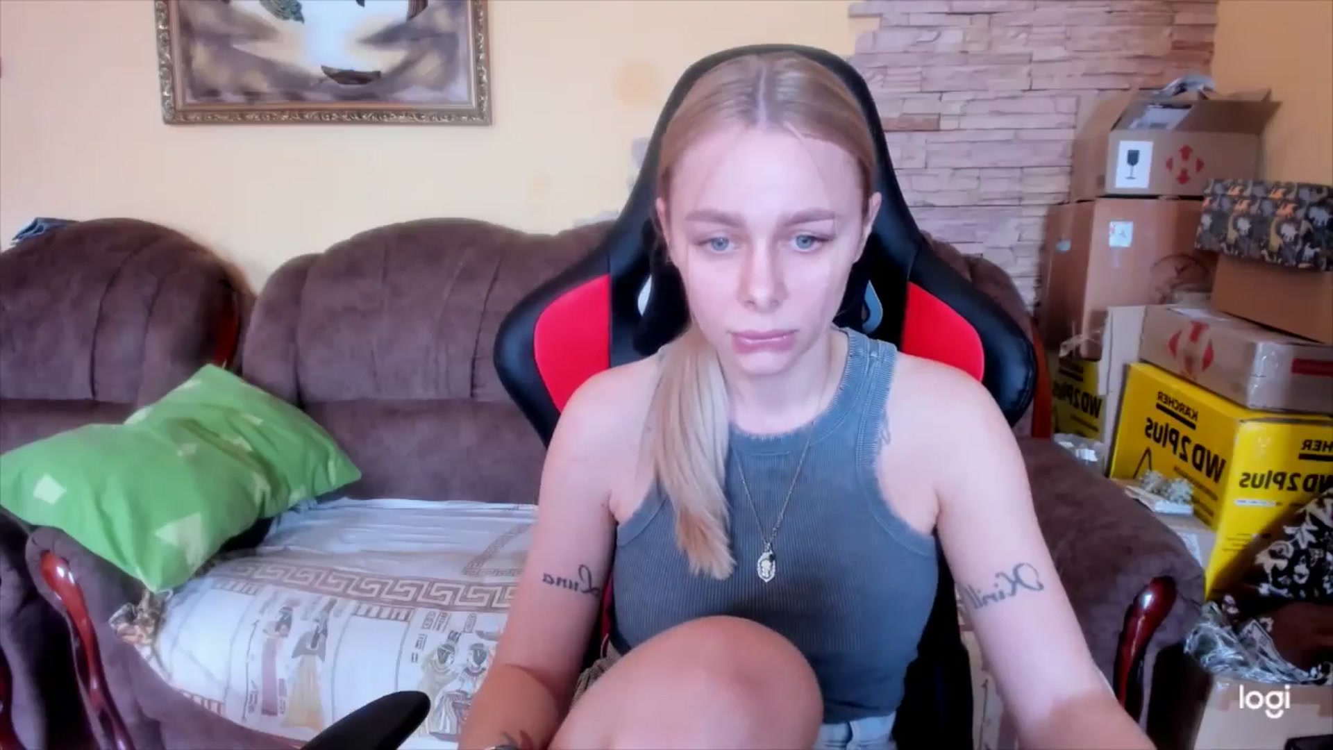 Gallery image thumbnail from YourPupsik's myfreecams stream on, 03/24/2025, 10:22 image 16 of 20