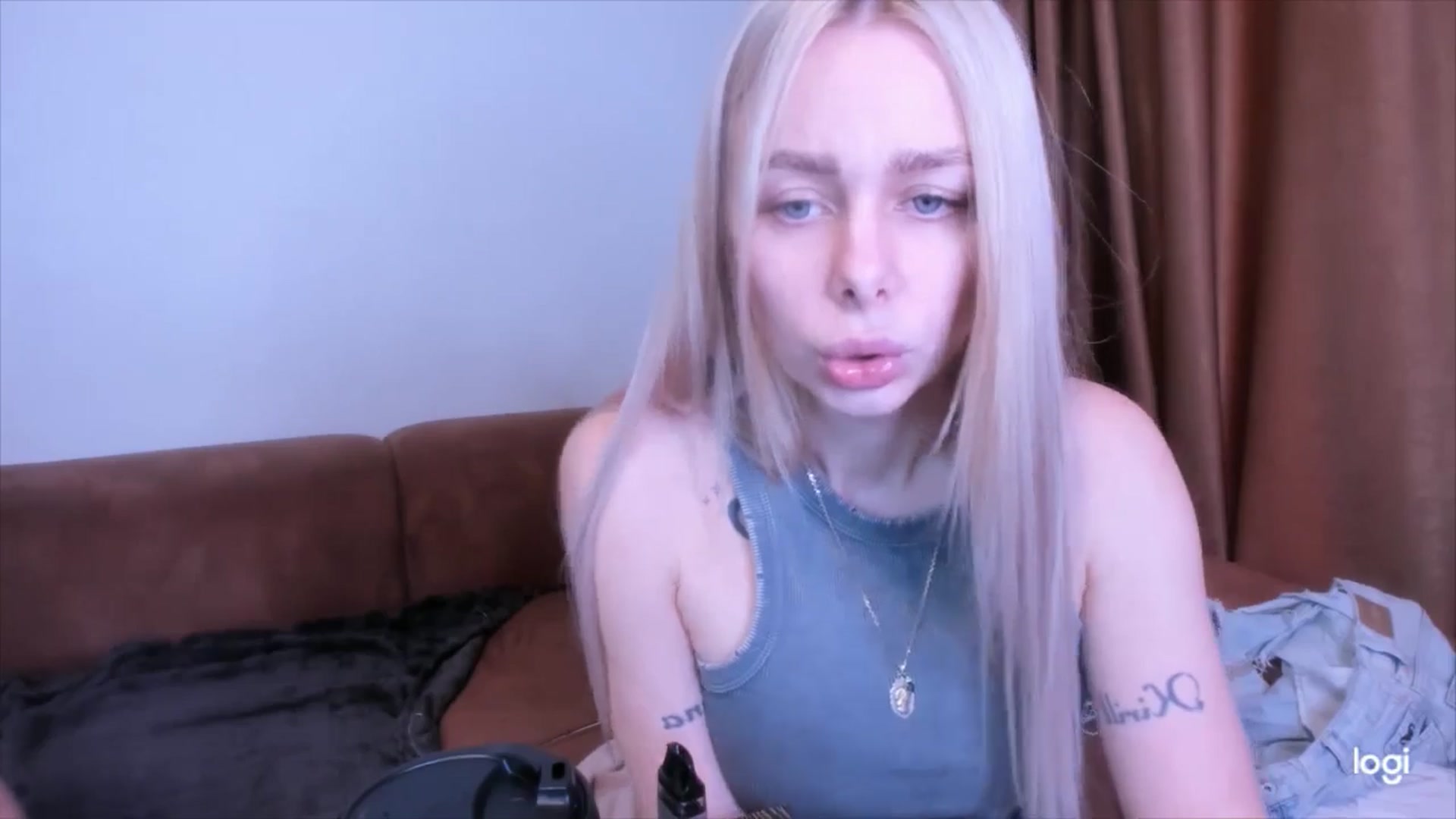 Gallery image thumbnail from YourPupsik's myfreecams stream on, 04/08/2025, 11:03 image 11 of 20