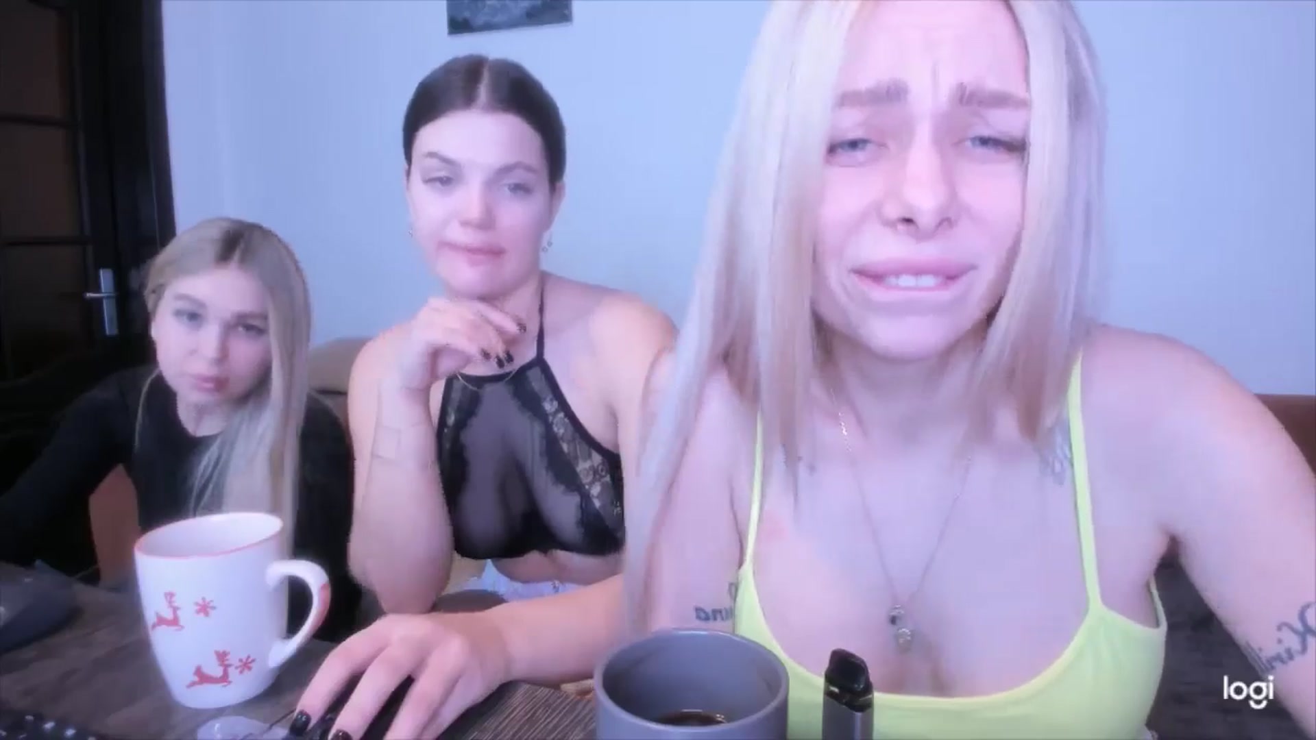 Gallery image thumbnail from YourPupsik's myfreecams stream on, 04/10/2025, 12:00 image 2 of 20