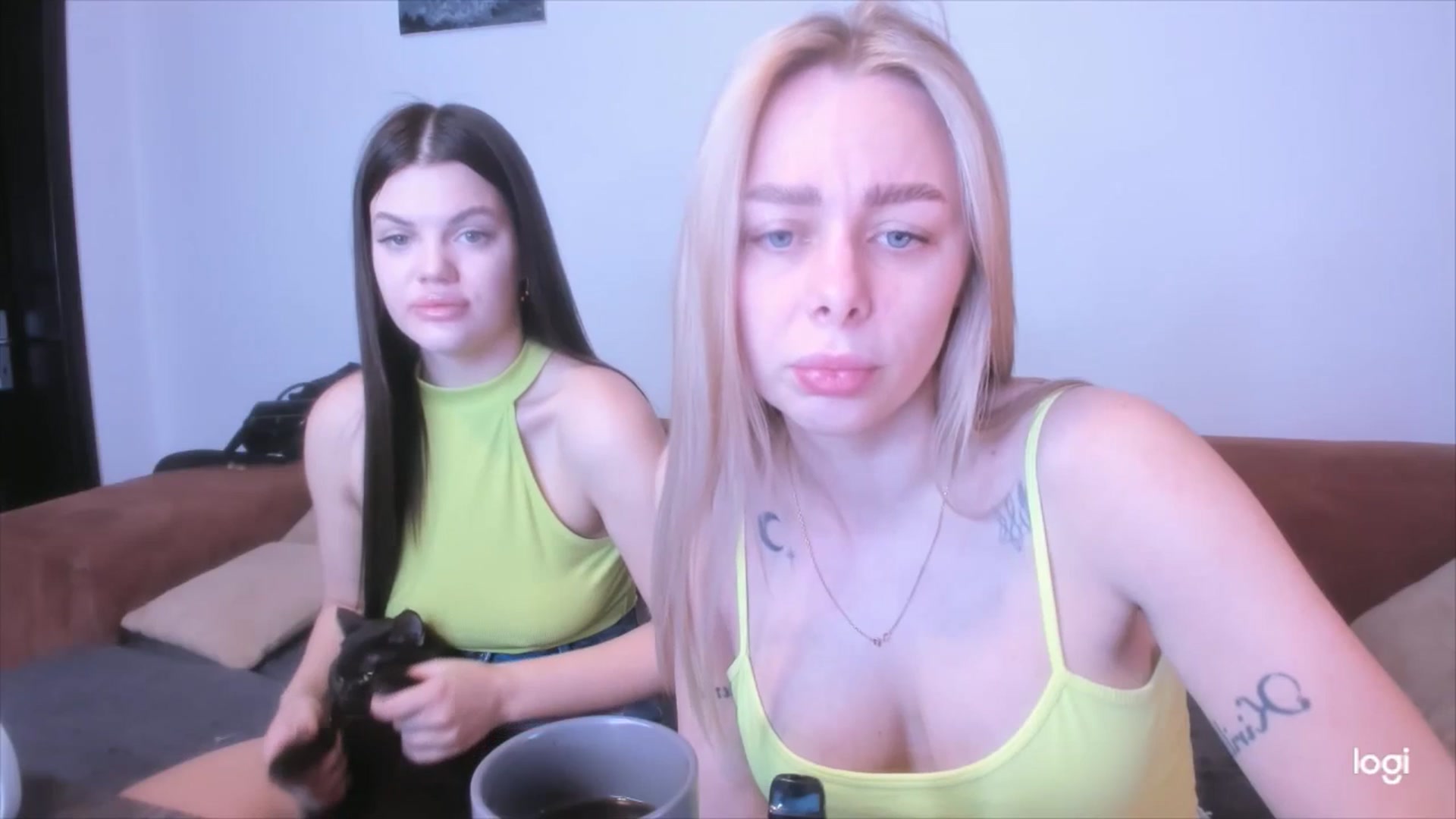 Gallery image thumbnail from YourPupsik's myfreecams stream on, 04/13/2025, 07:38 image 6 of 20