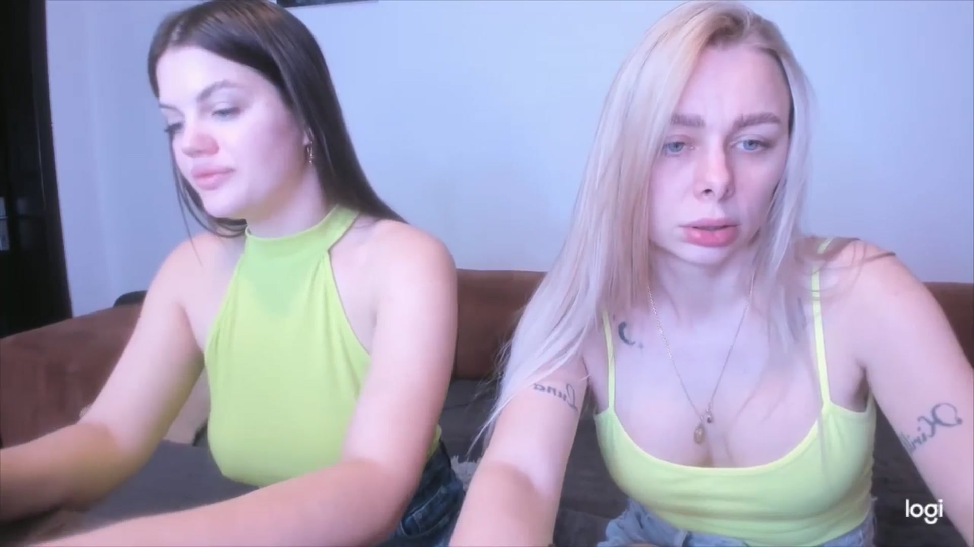 Gallery image thumbnail from YourPupsik's myfreecams stream on, 04/13/2025, 10:40 image 4 of 20