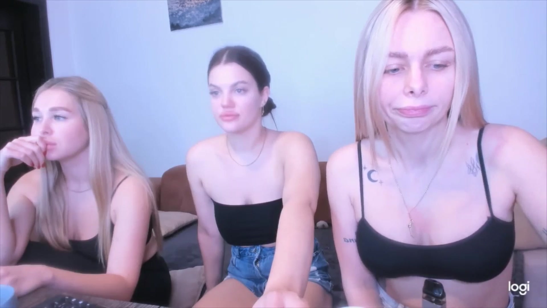 Gallery image thumbnail from YourPupsik's myfreecams stream on, 04/14/2025, 09:36 image 20 of 20