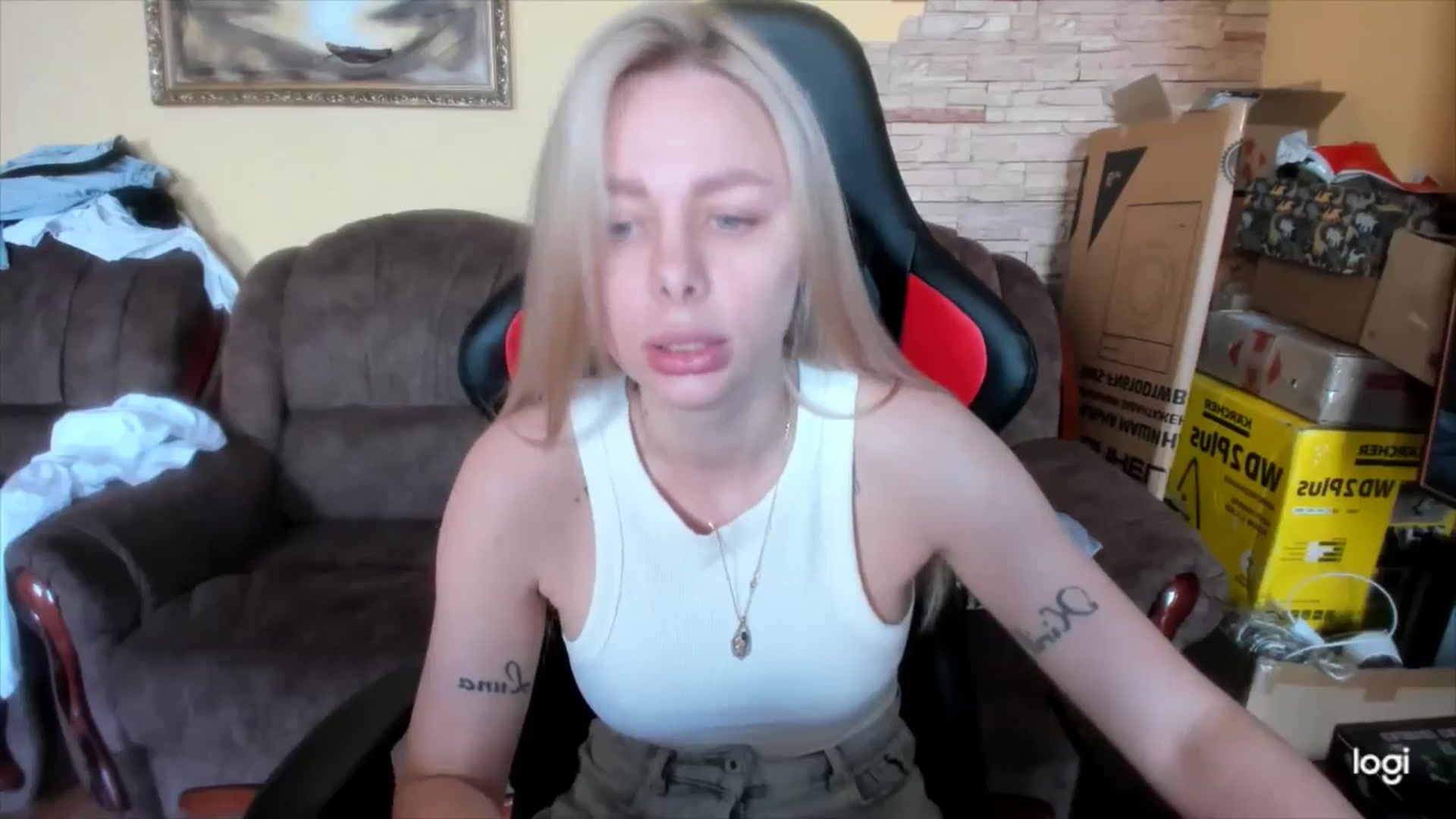 Gallery image thumbnail from YourPupsik's myfreecams stream on, 04/18/2025, 08:18 image 19 of 20