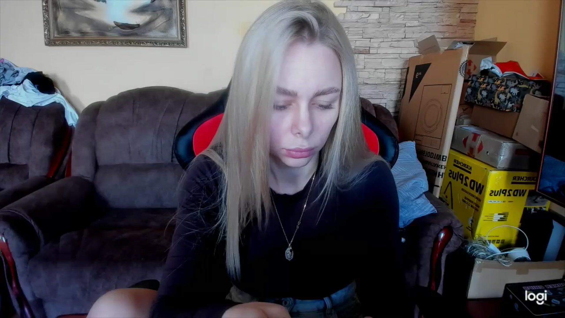Gallery image thumbnail from YourPupsik's myfreecams stream on, 04/18/2025, 08:18 image 2 of 20