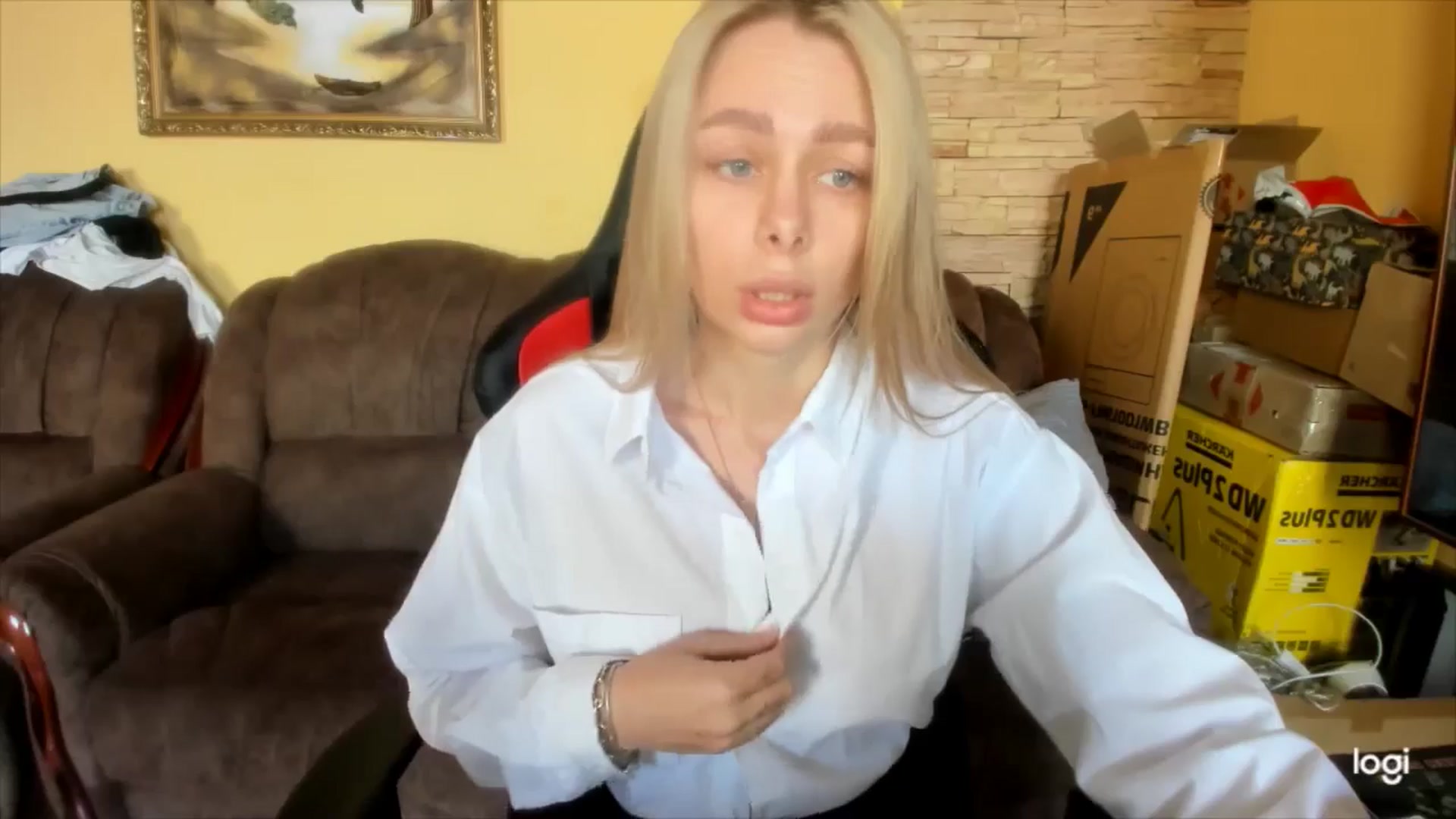 Gallery image thumbnail from YourPupsik's myfreecams stream on, 04/18/2025, 08:18 image 6 of 20