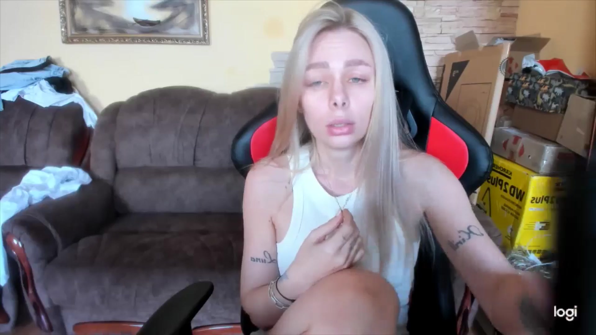Gallery image thumbnail from YourPupsik's myfreecams stream on, 04/18/2025, 10:34 image 3 of 20