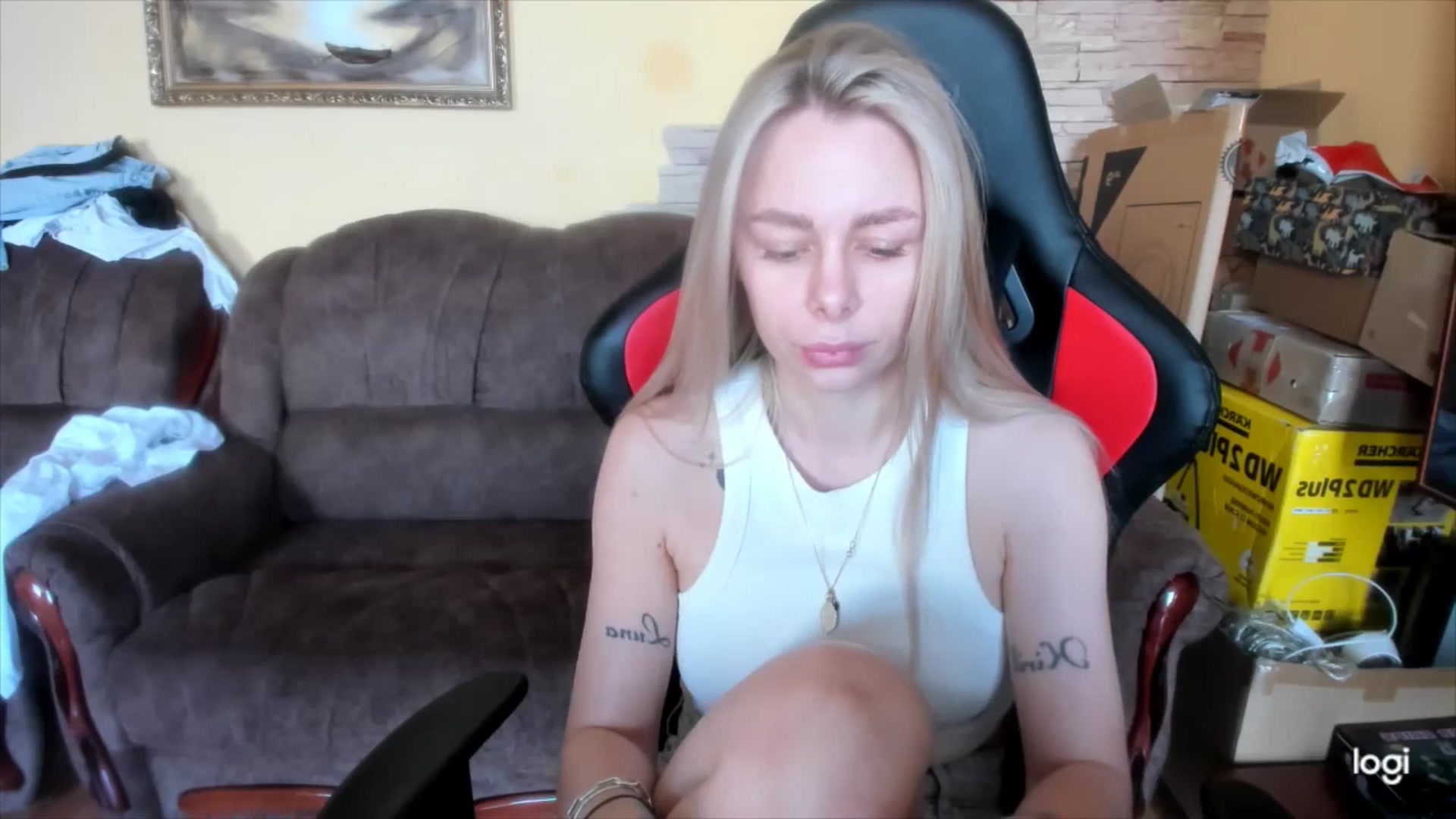 Gallery image thumbnail from YourPupsik's myfreecams stream on, 04/18/2025, 10:34 image 5 of 20