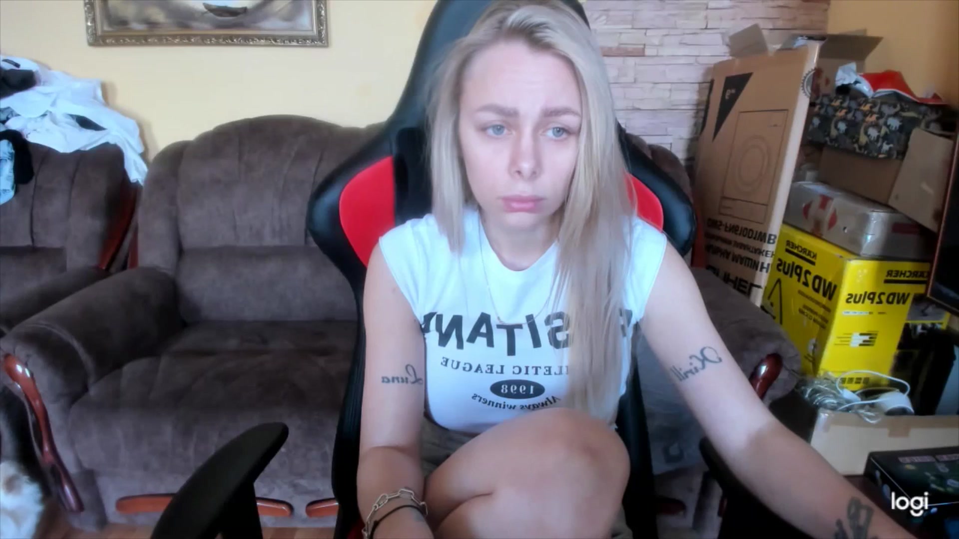 Gallery image thumbnail from YourPupsik's myfreecams stream on, 04/19/2025, 09:08 image 18 of 20