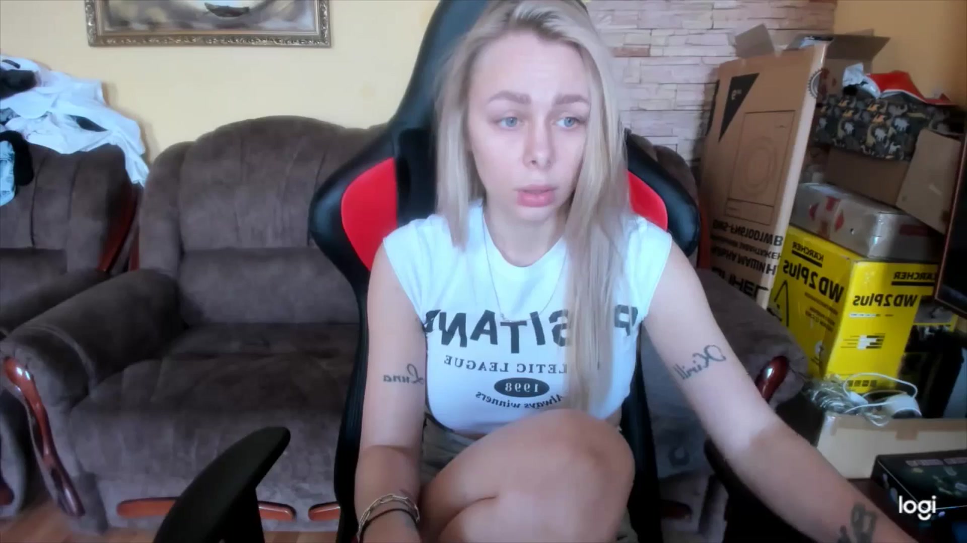 Gallery image thumbnail from YourPupsik's myfreecams stream on, 04/19/2025, 09:08 image 17 of 20