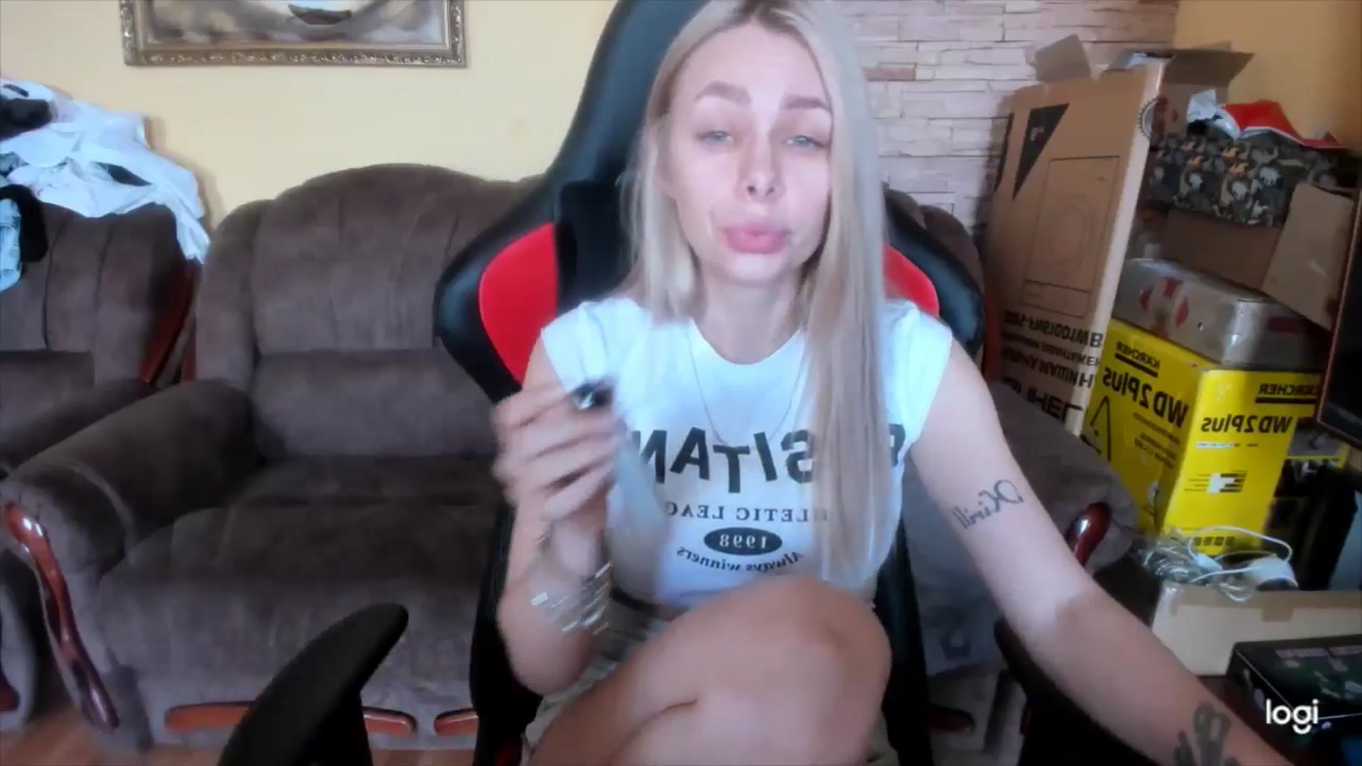 Gallery image thumbnail from YourPupsik's myfreecams stream on, 04/19/2025, 09:08 image 16 of 20