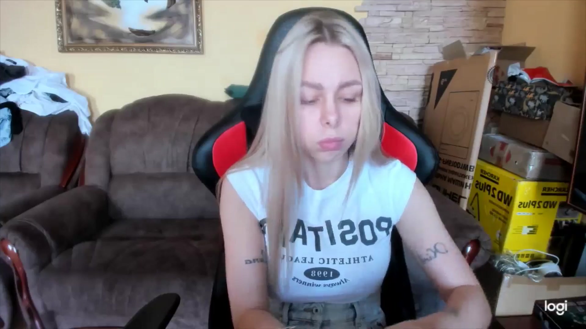 Gallery image thumbnail from YourPupsik's myfreecams stream on, 04/19/2025, 09:42 image 17 of 20