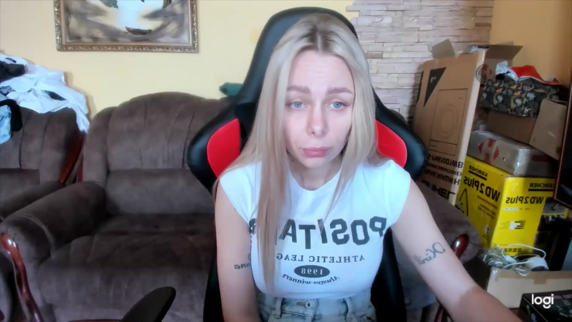 Gallery image thumbnail from YourPupsik's myfreecams stream on, 04/19/2025, 09:42 image 15 of 20