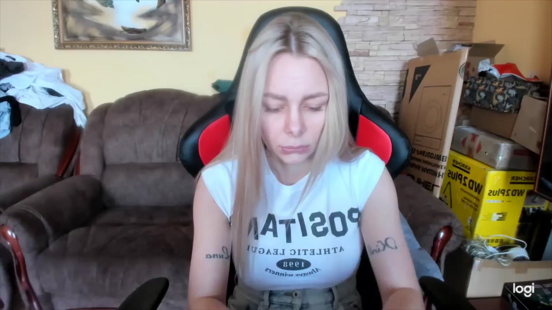 Gallery image thumbnail from YourPupsik's myfreecams stream on, 04/19/2025, 09:42 image 16 of 20