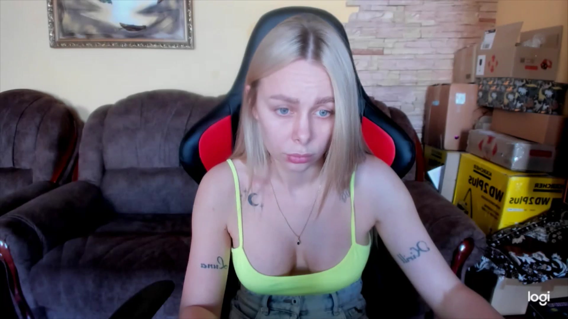 Gallery image thumbnail from YourPupsik's myfreecams stream on, 04/22/2025, 07:47 image 13 of 20