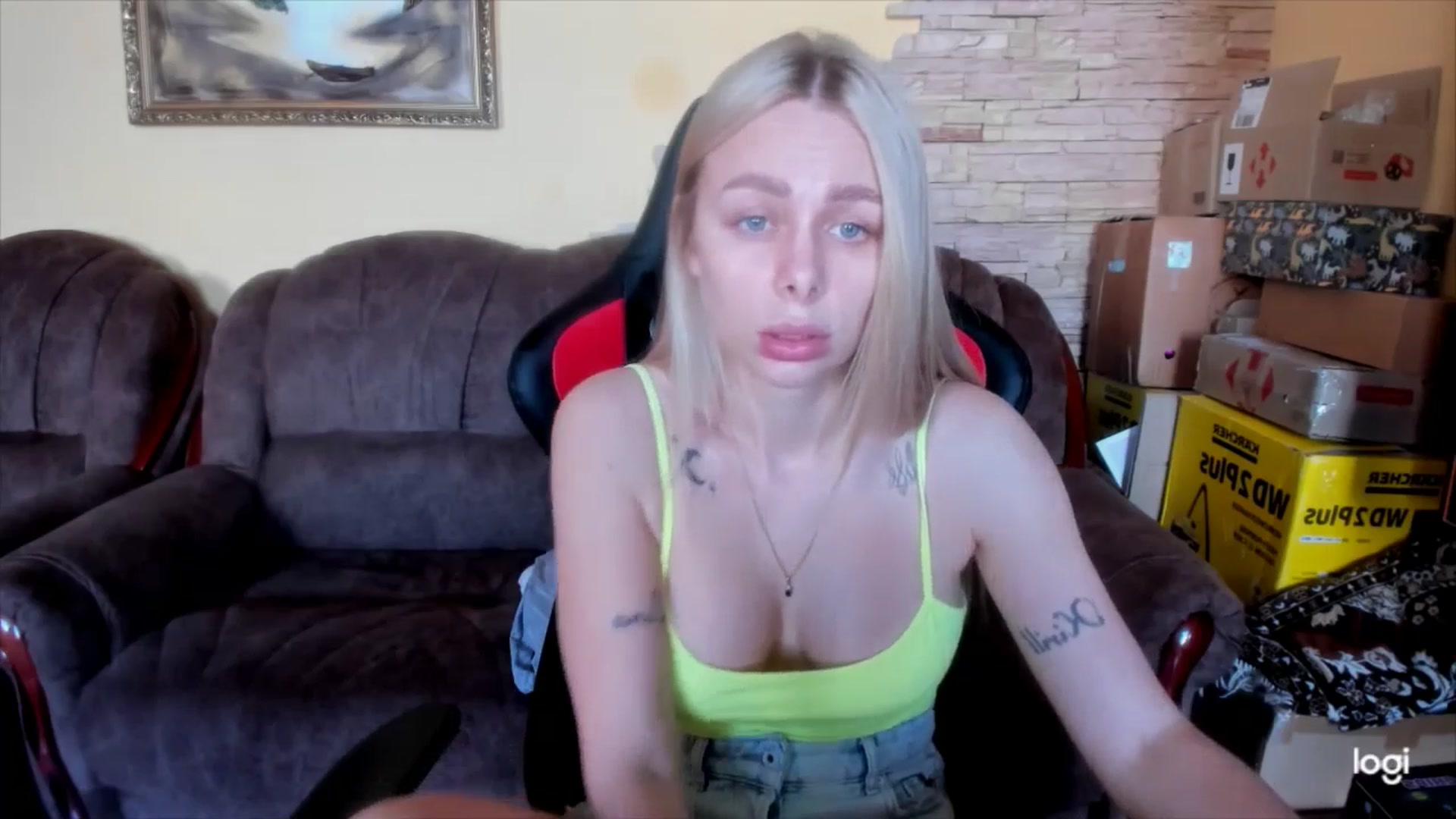 Gallery image thumbnail from YourPupsik's myfreecams stream on, 04/22/2025, 07:47 image 11 of 20