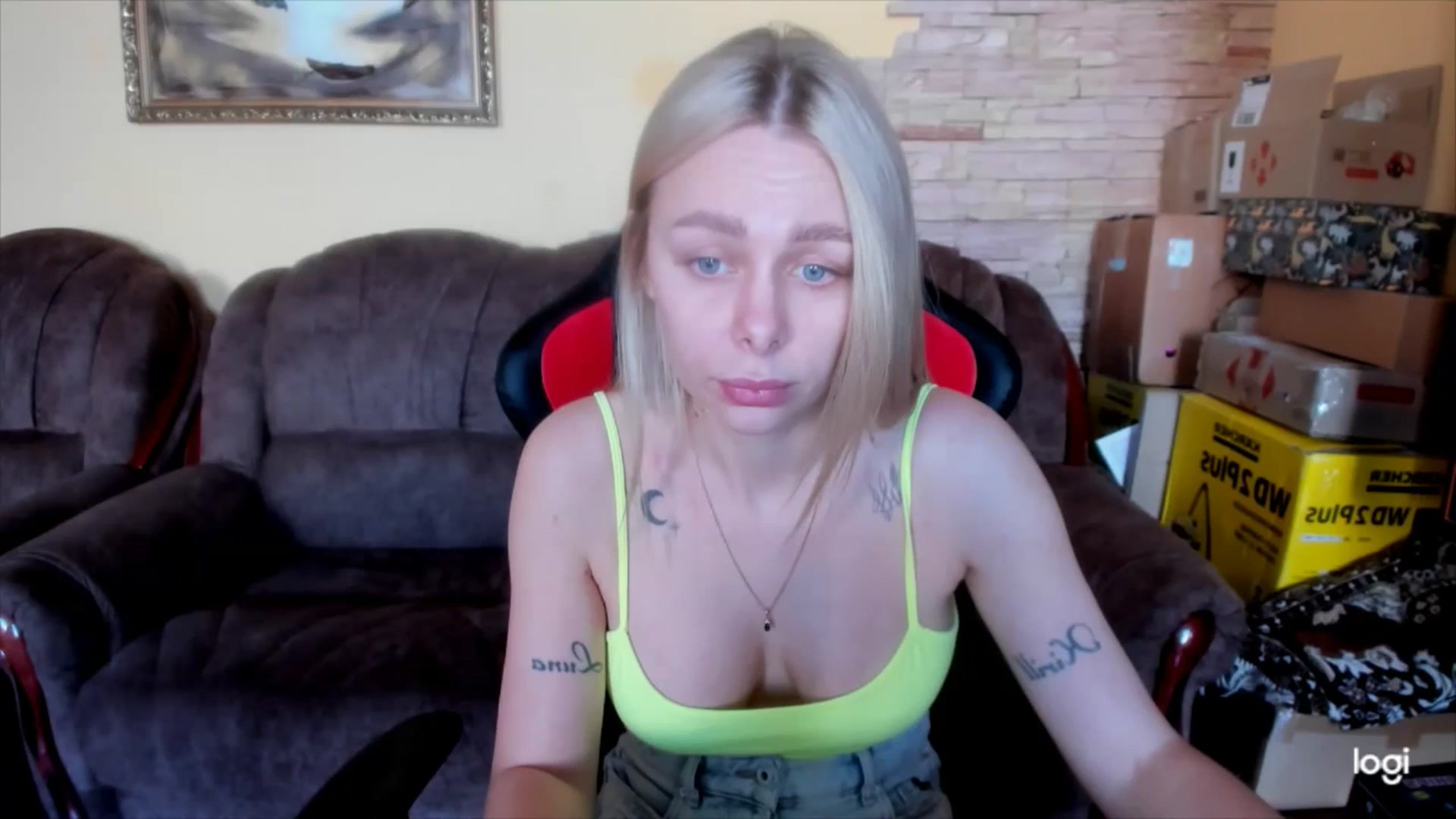 Gallery image thumbnail from YourPupsik's myfreecams stream on, 04/22/2025, 07:47 image 10 of 20
