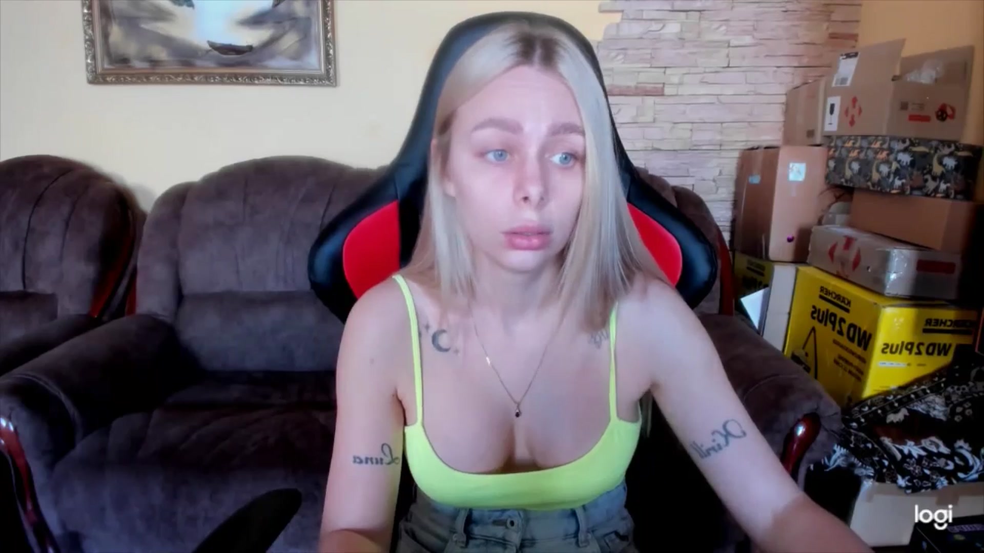 Gallery image thumbnail from YourPupsik's myfreecams stream on, 04/22/2025, 07:47 image 16 of 20