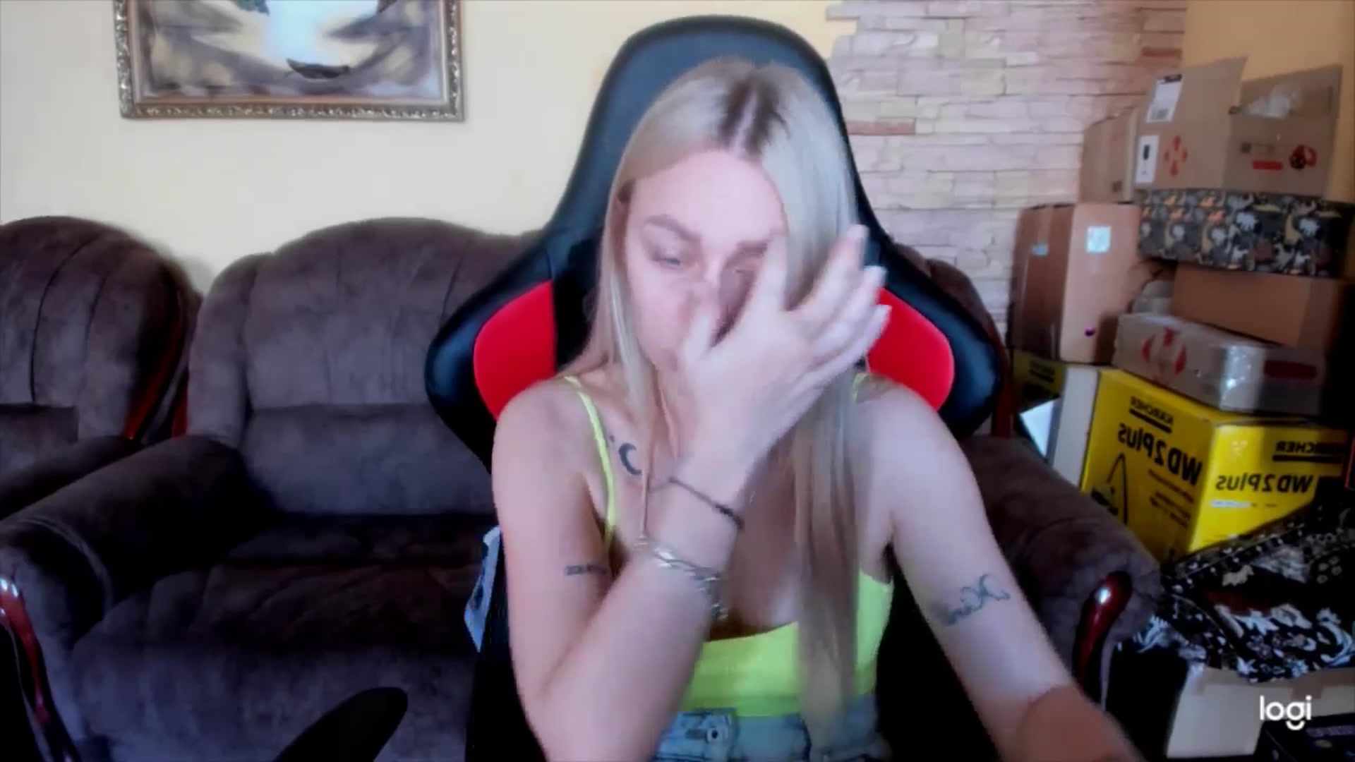 Gallery image thumbnail from YourPupsik's myfreecams stream on, 04/22/2025, 08:25 image 9 of 20