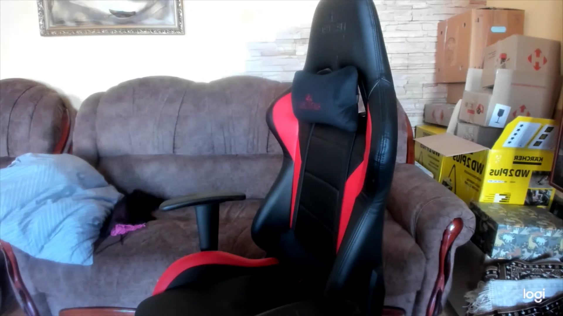Gallery image thumbnail from YourPupsik's myfreecams stream on, 04/22/2025, 10:33 image 10 of 20