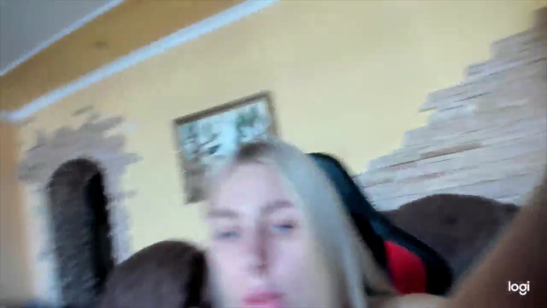 Gallery image thumbnail from YourPupsik's myfreecams stream on, 04/22/2025, 10:33 image 6 of 20